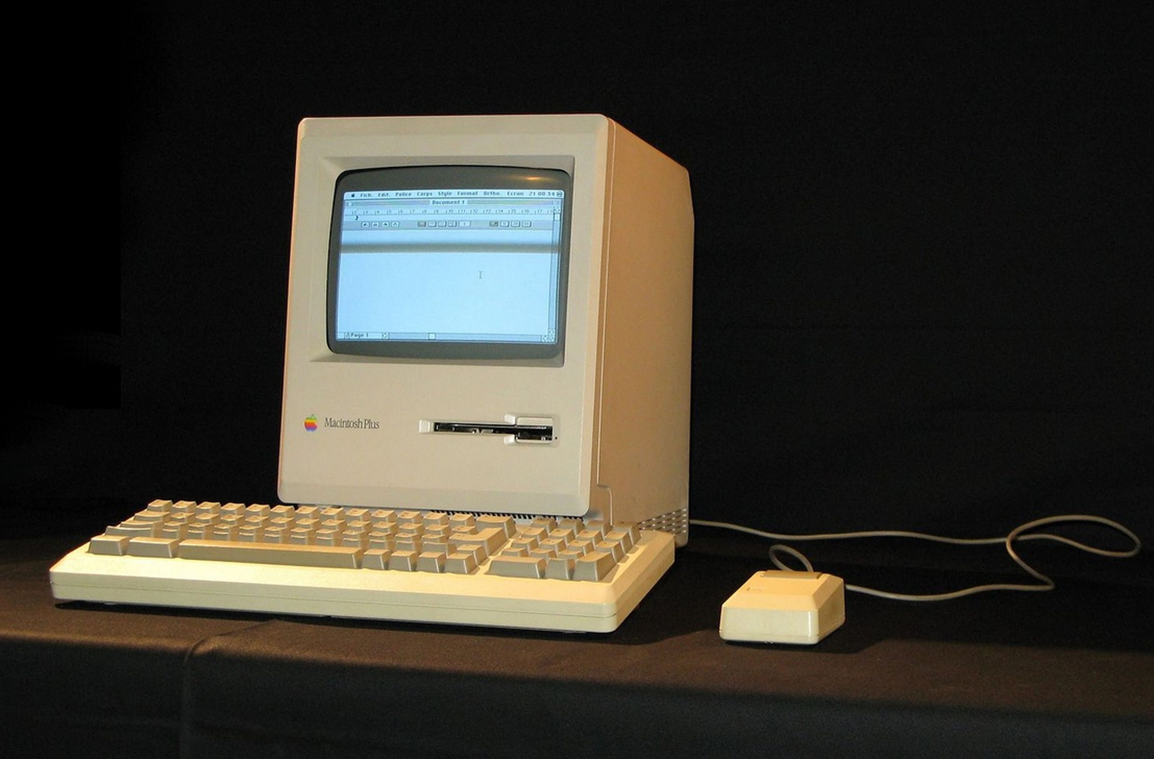 El ordenador Mac cumple 35 años, Tim Cook recuerda a Steve Jobs