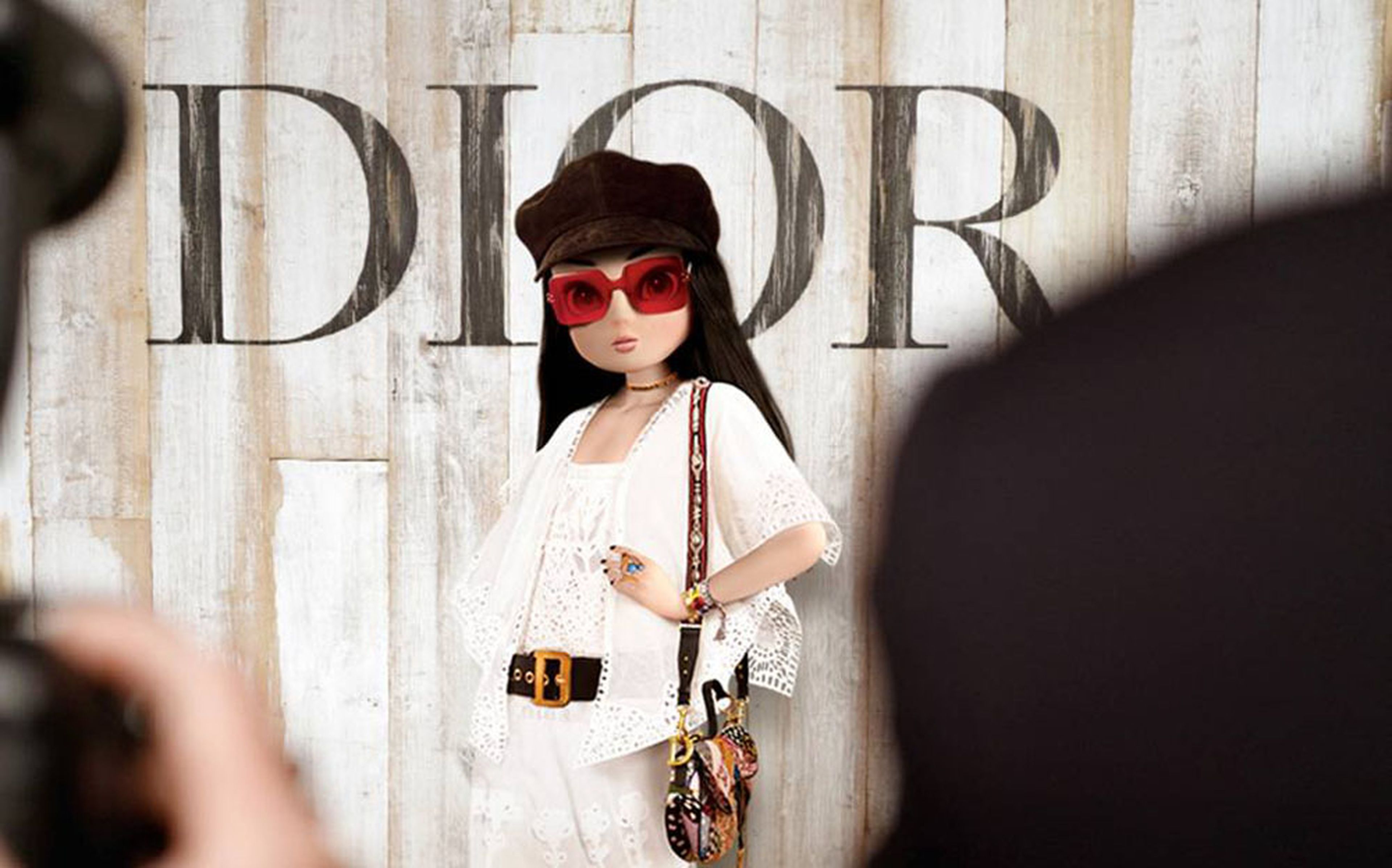 Noonouri, en una campaña para Dior