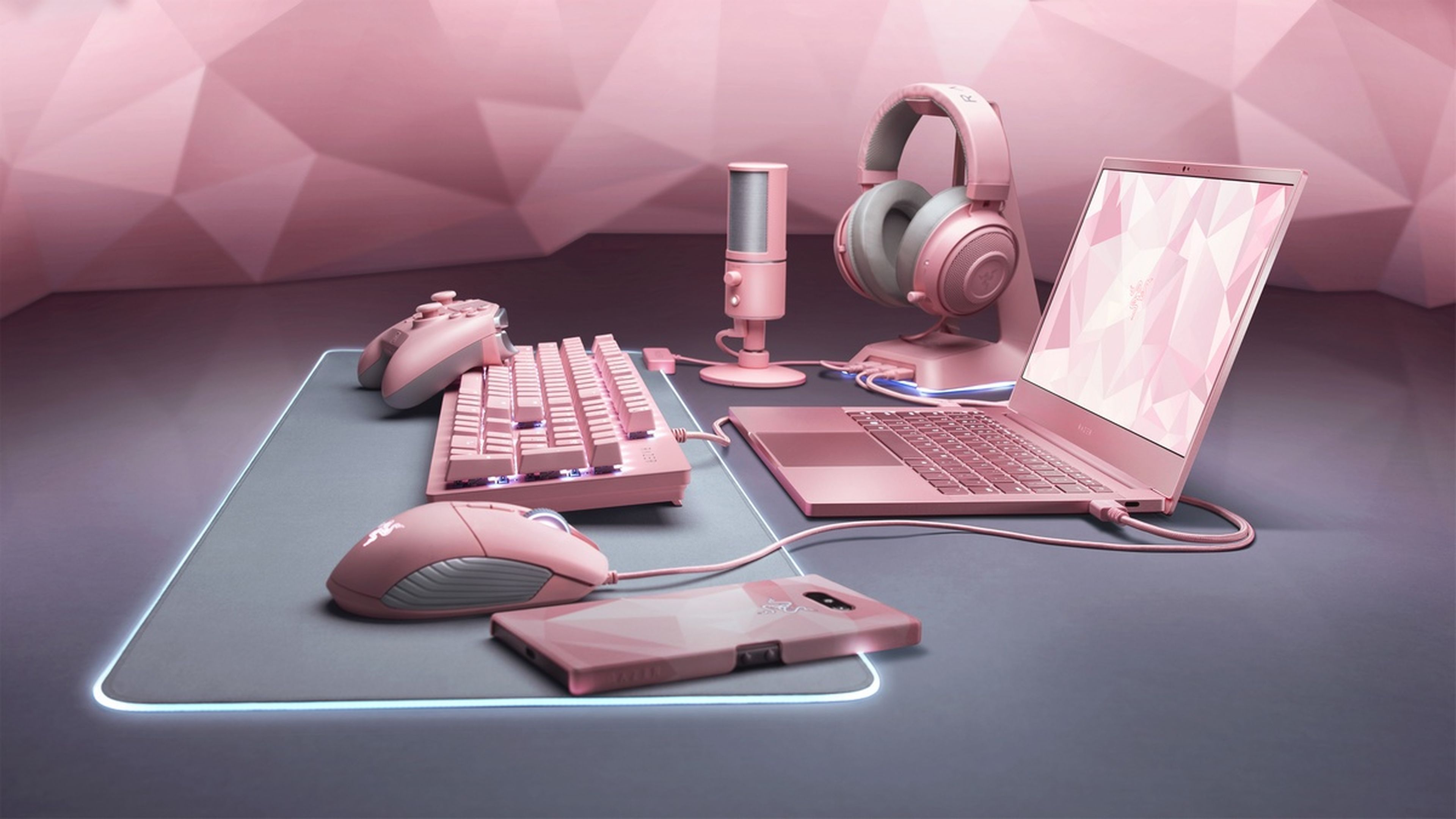 Razer Quartz, la nueva gama de periféricos y portátiles... en rosa