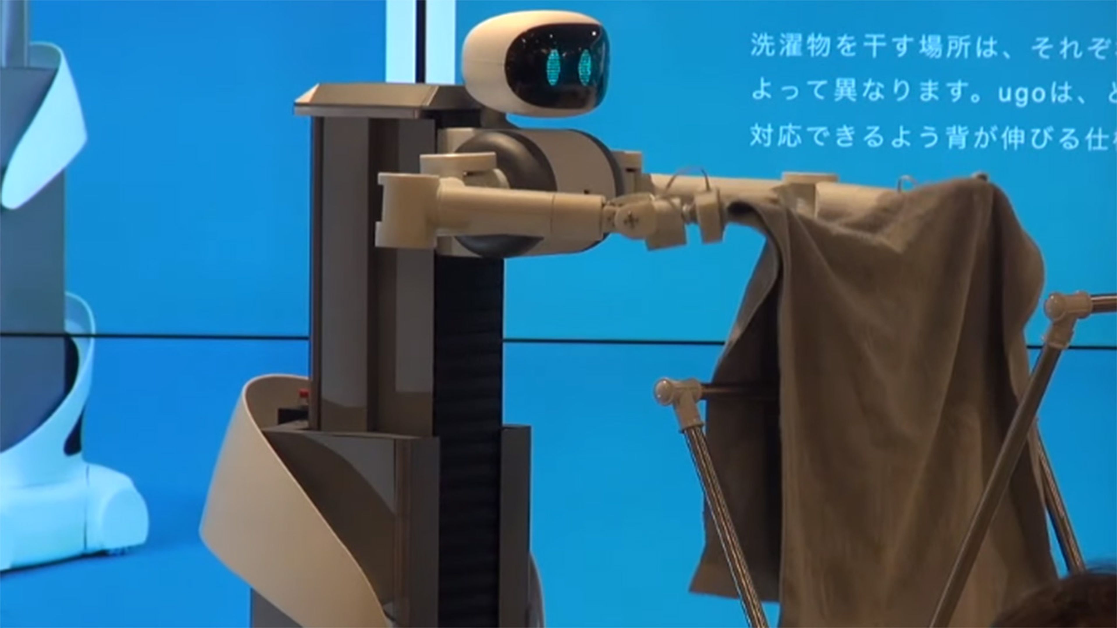 Robot que dobla la ropa