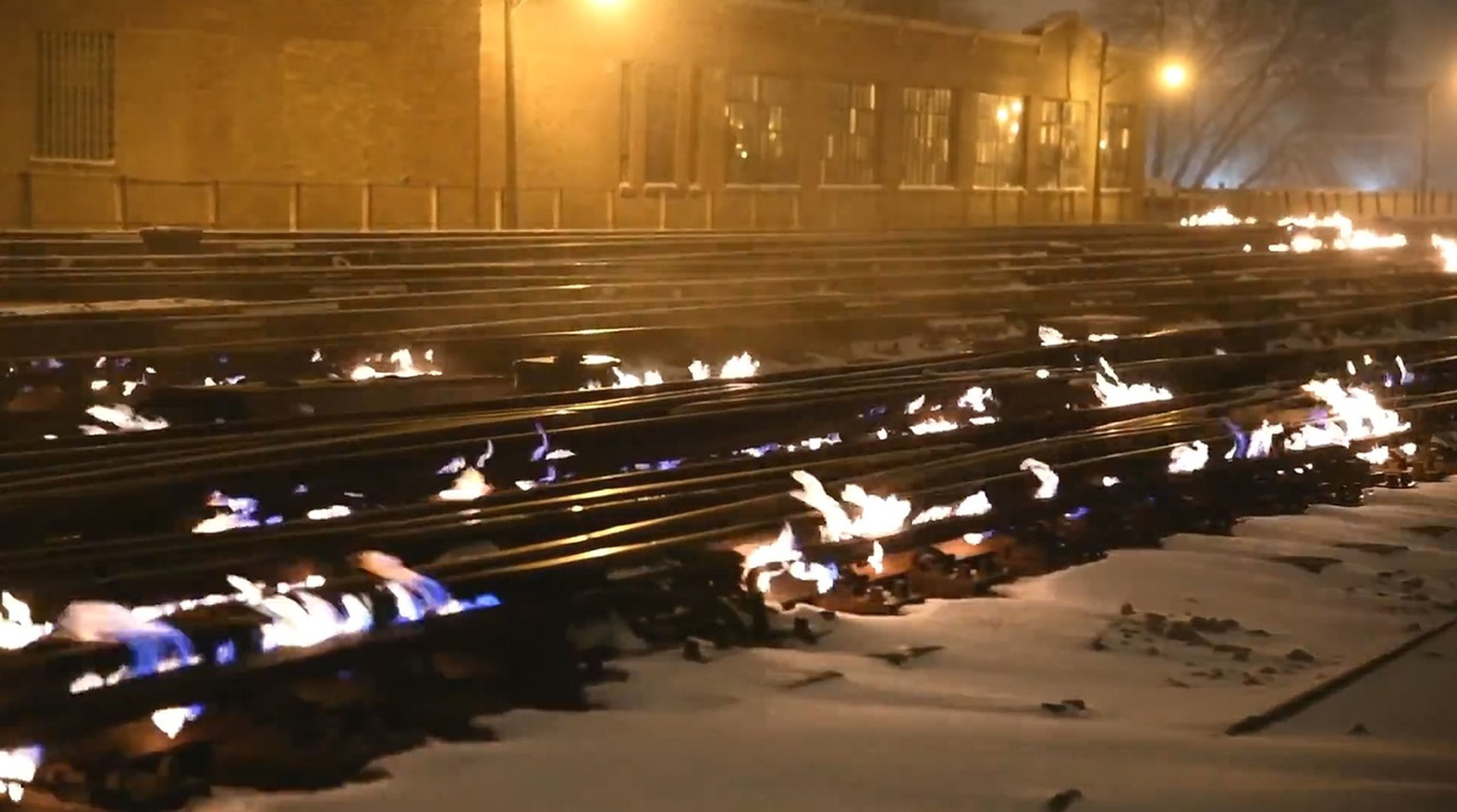 ¿Por qué arden las vías de la estación de Chicago, a 40 grados bajo cero?