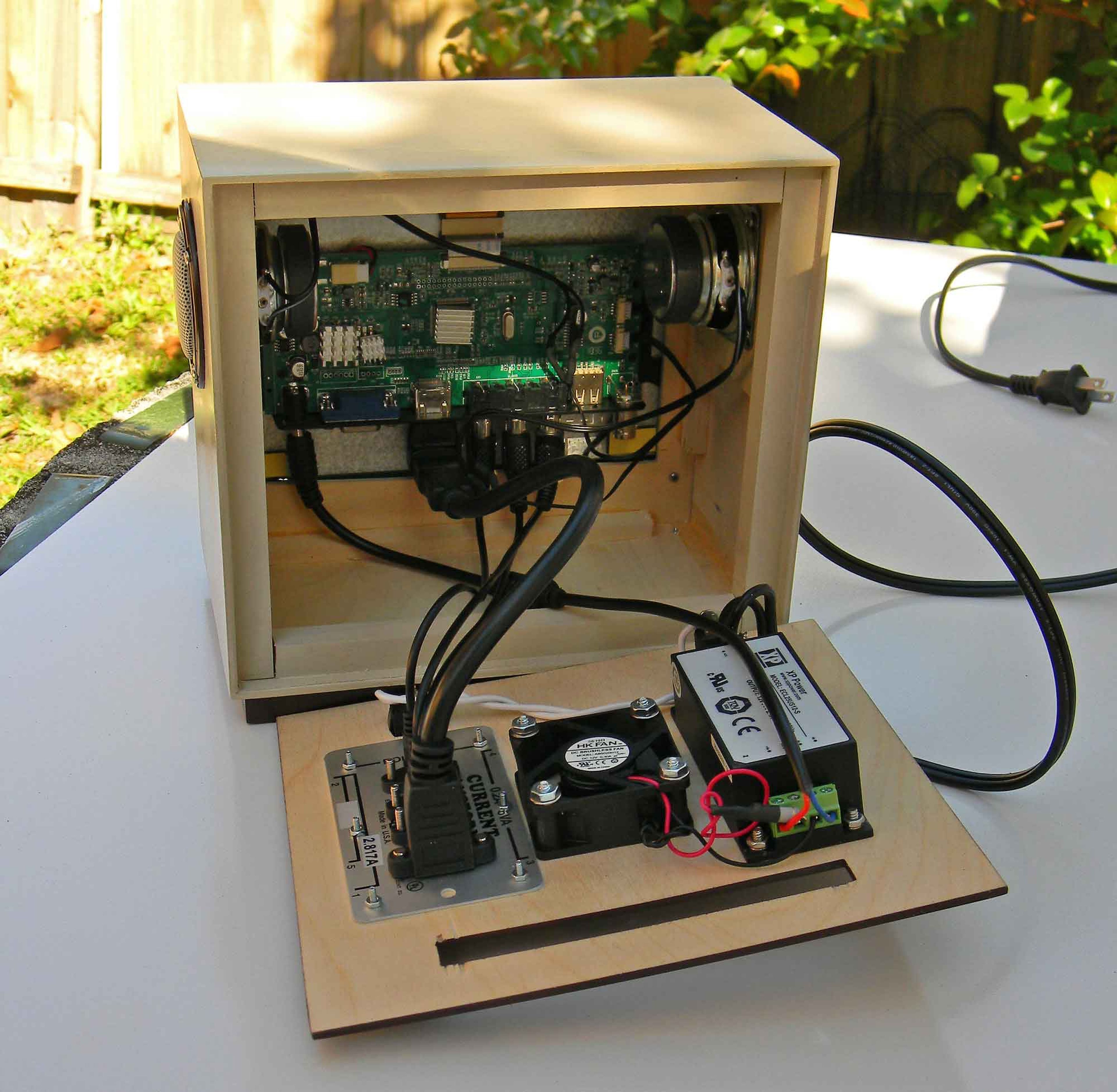 Réplica monitor Commodore con una Raspberry Pi