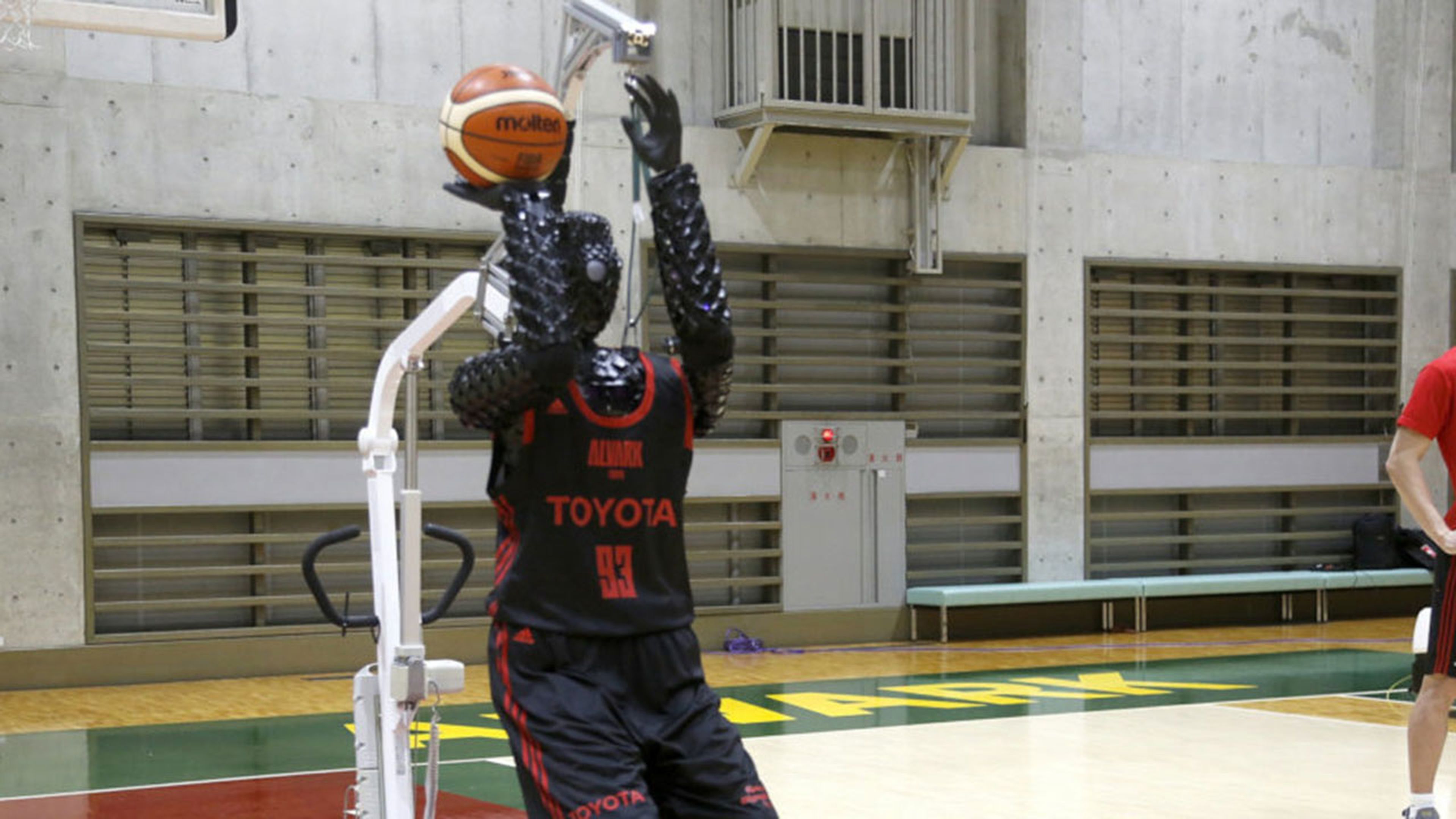 Robot jugador de baloncesto