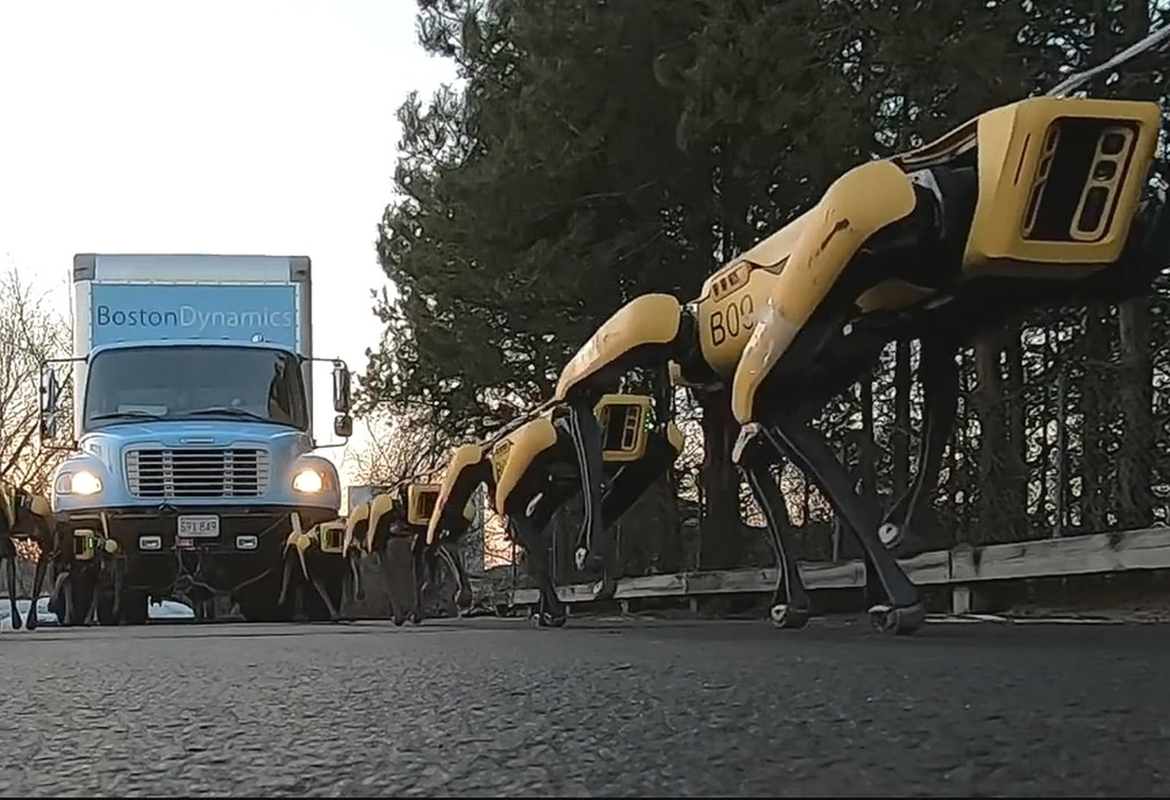 Los robots de Boston Dynamics ahora arrastran camiones