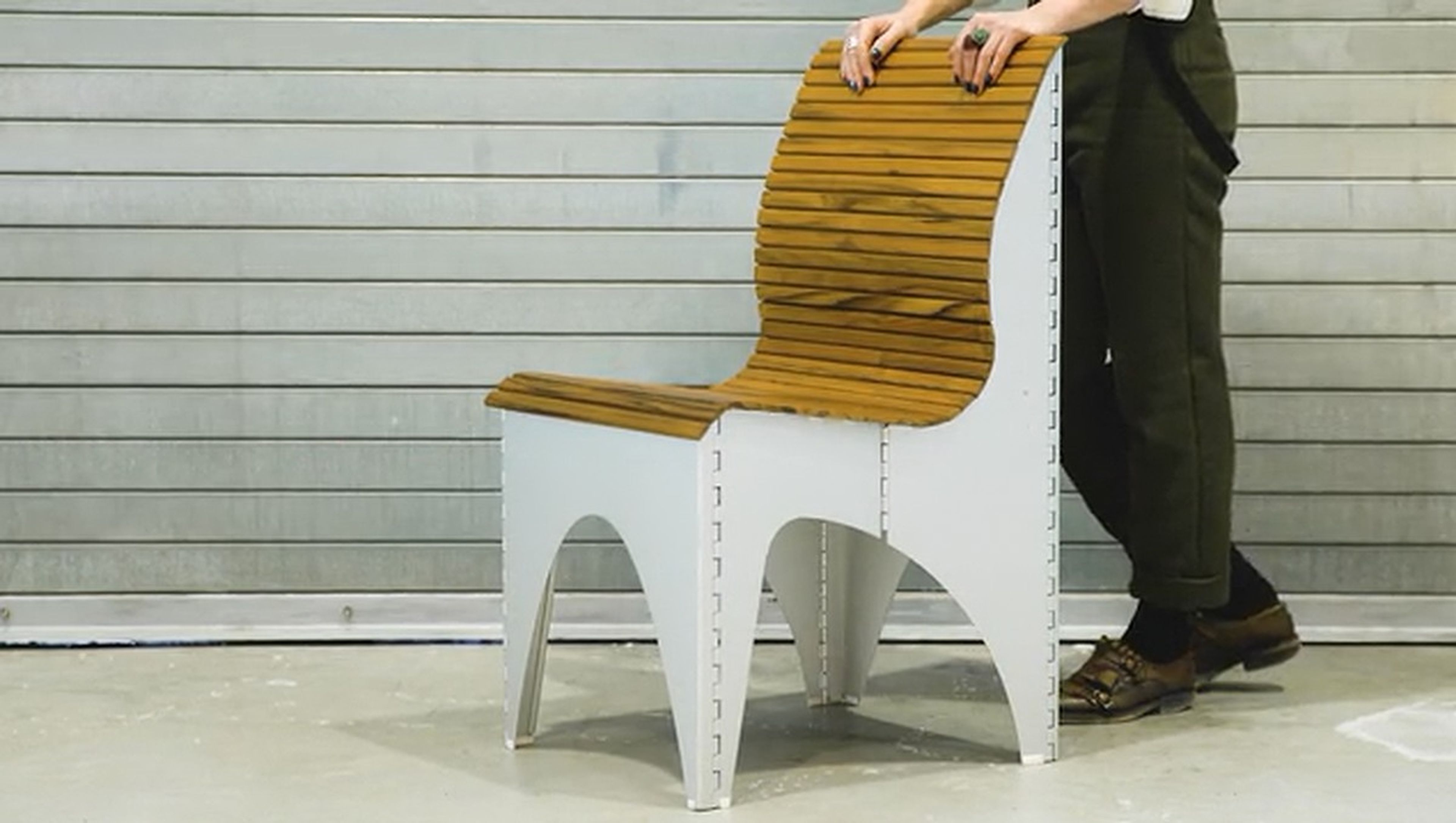 Esta silla se esconde gracias a la magia del Origami