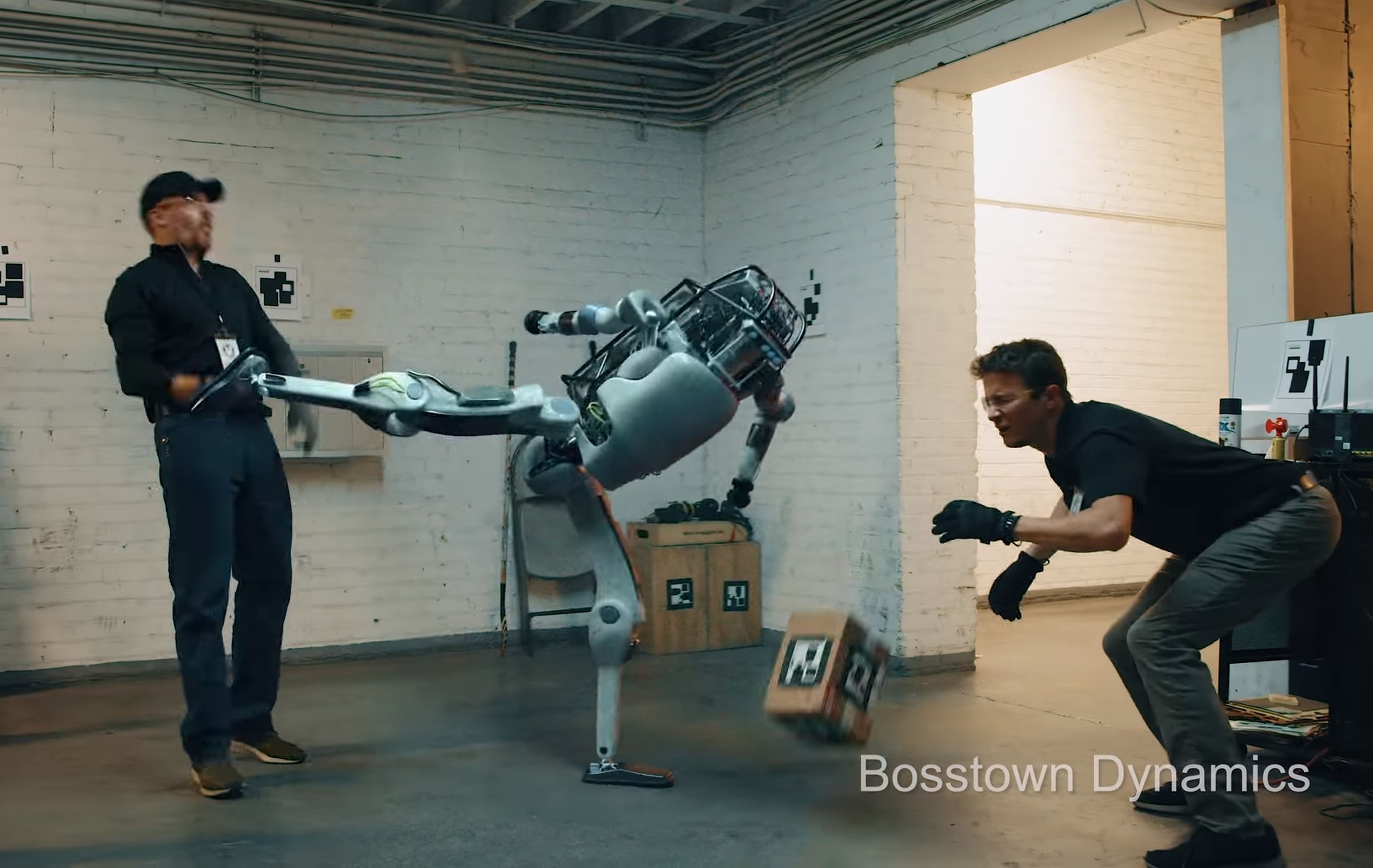 Una parodia de la rebelión de los robots de Boston Dynamics triunfa en redes