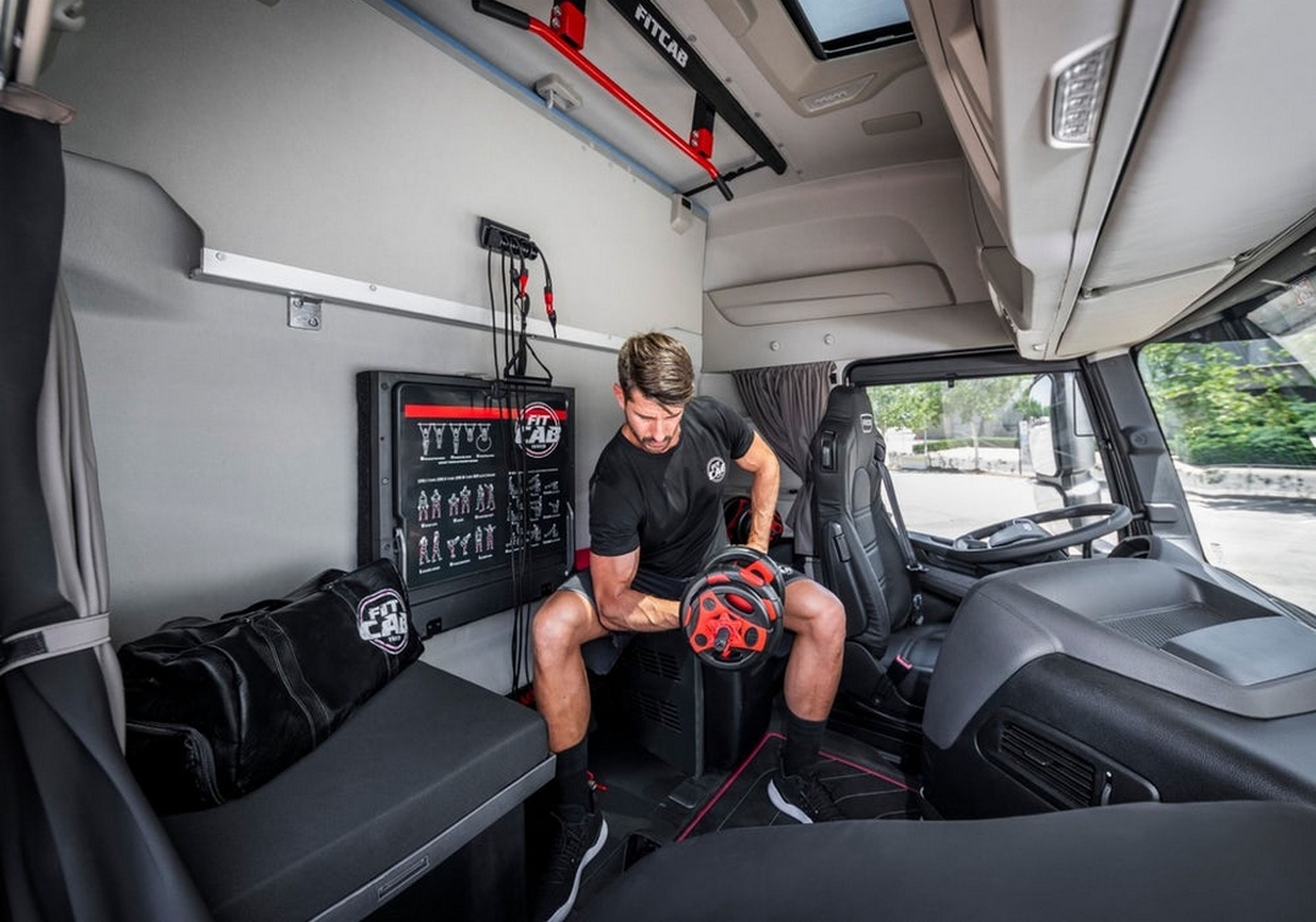 Iveco presenta una cabina de camión que se convierte en gimnasio