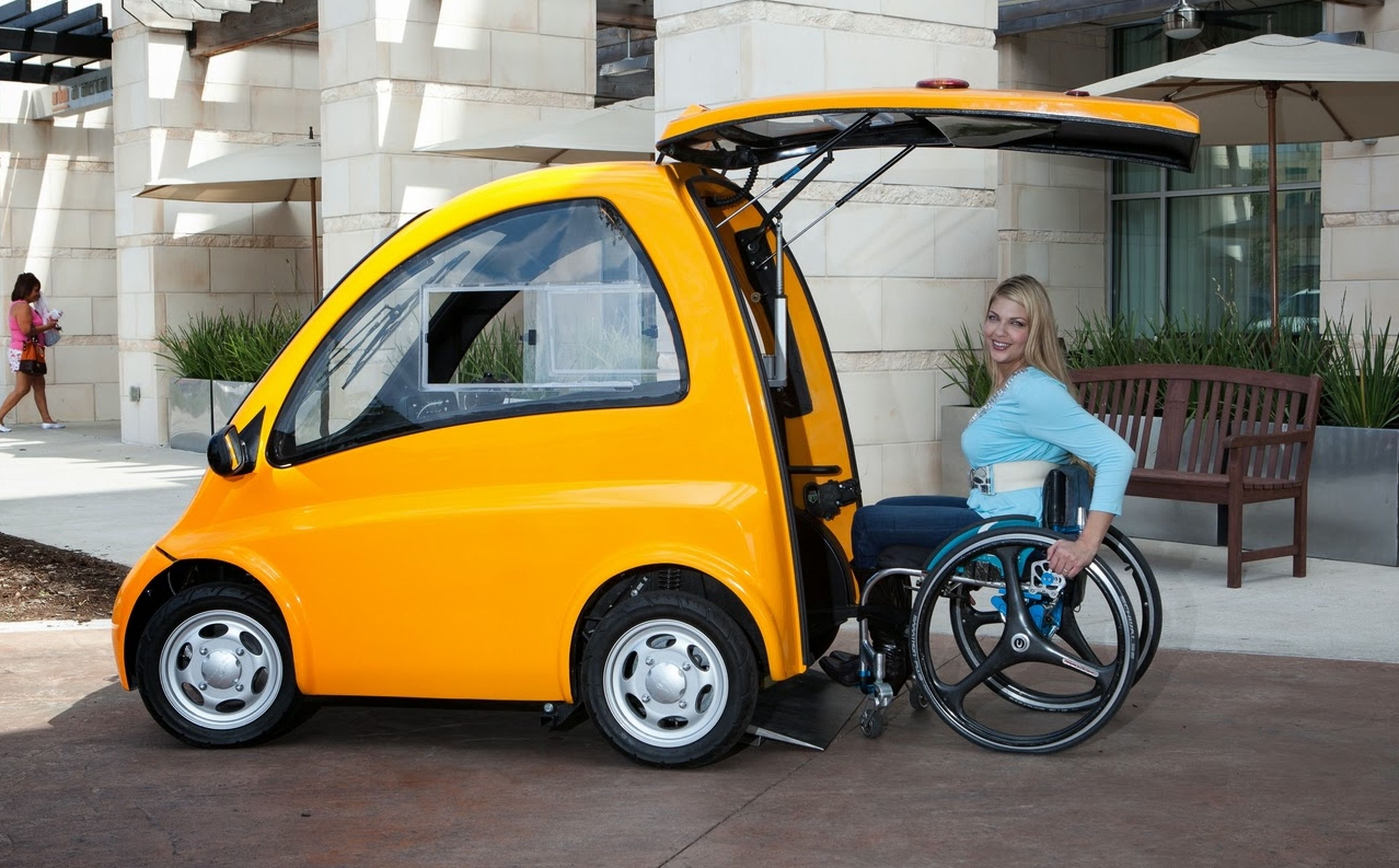 Kenguru, el coche eléctrico para las personas en silla de ruedas