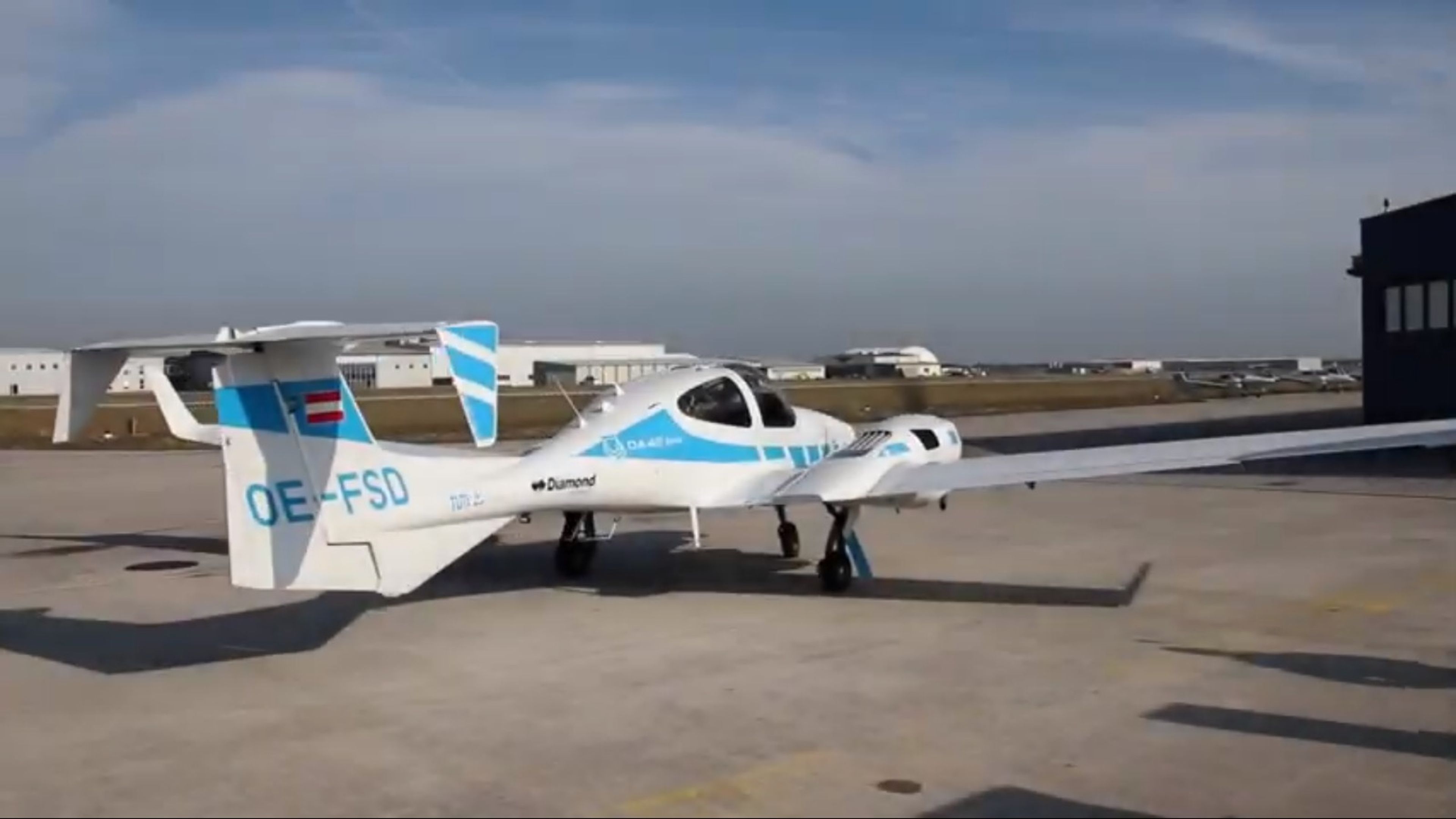 Primer avión completamente autónomo