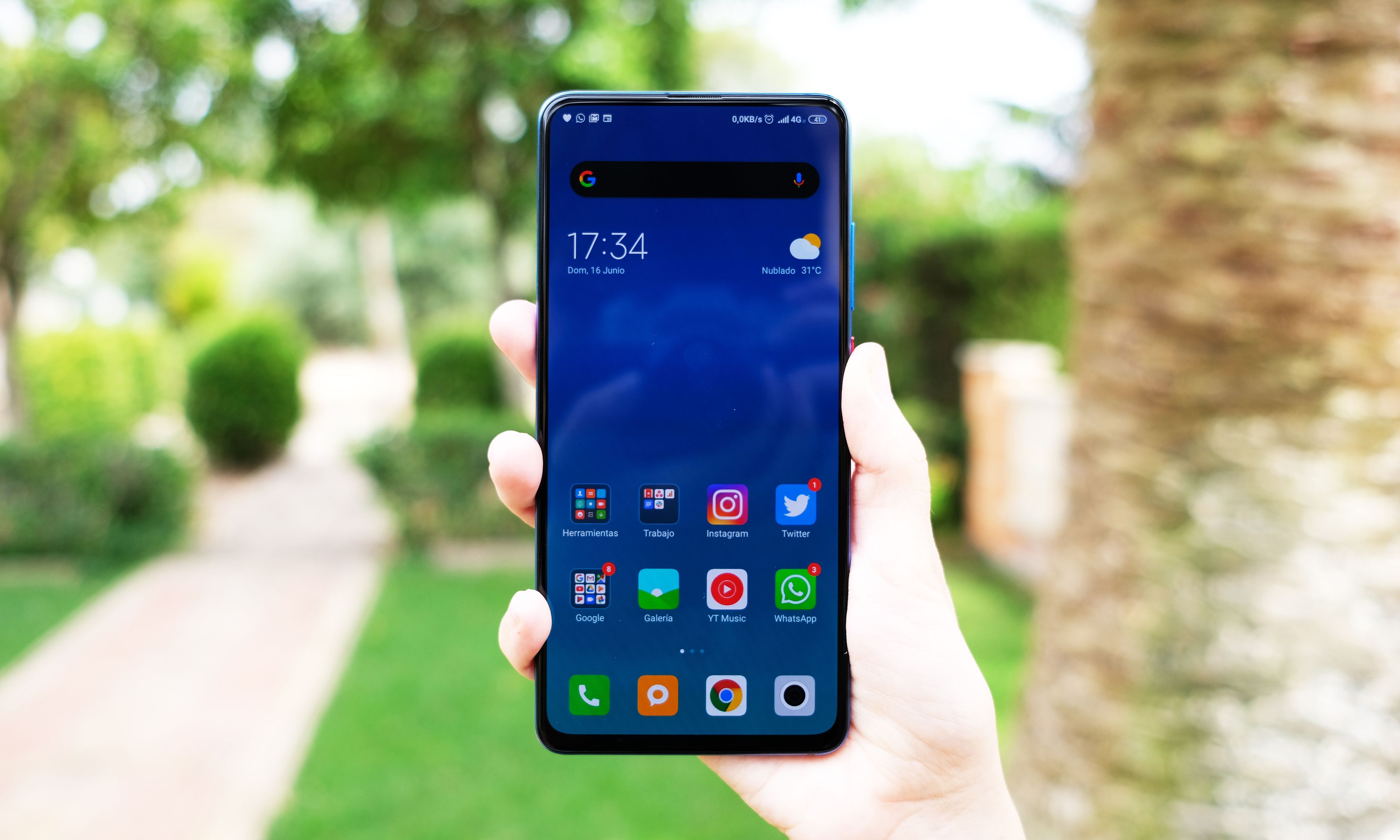 Xiaomi lo volvió a hacer: el Mi 9 es uno de los teléfonos más bonitos de la  temporada