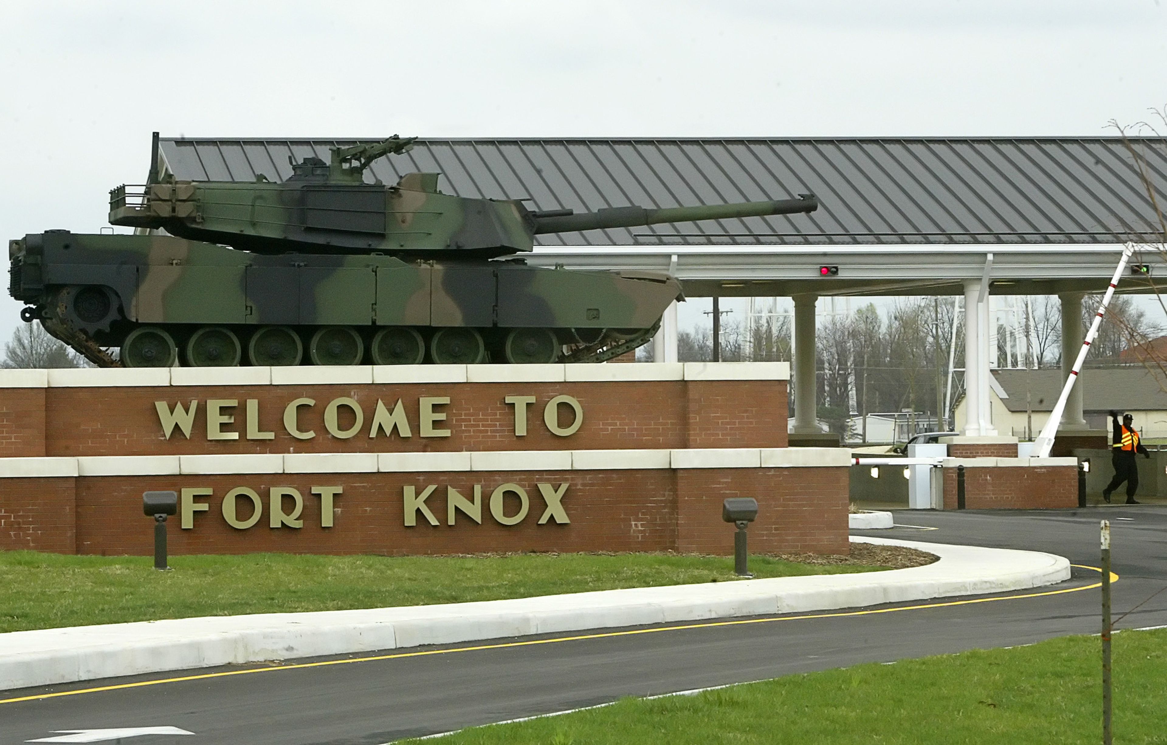 Acceso al centro de armamento del Ejército de los EEUU en Fort Knox, Kentucky.