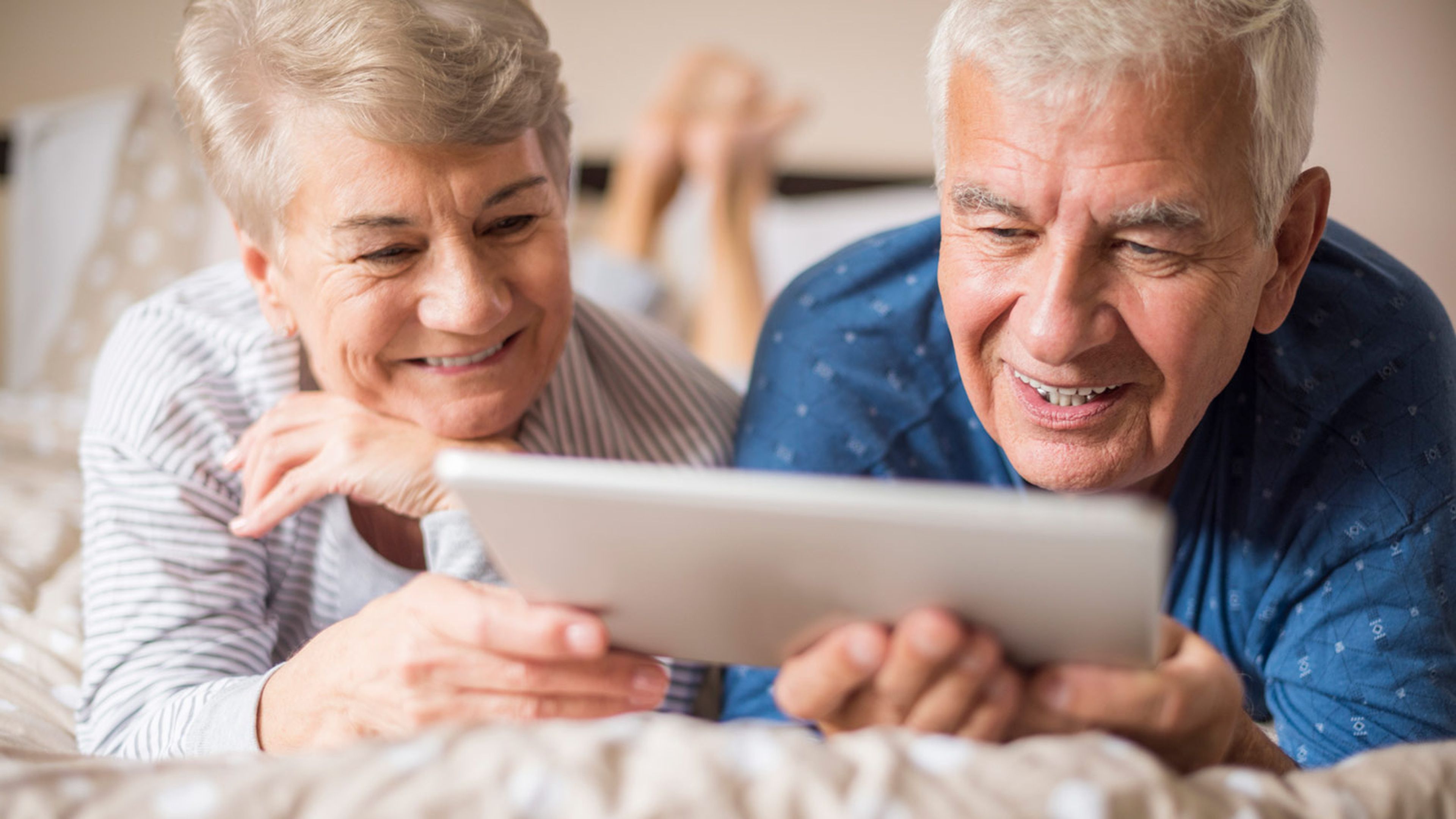 Cómo elegir una tablet para tus abuelos