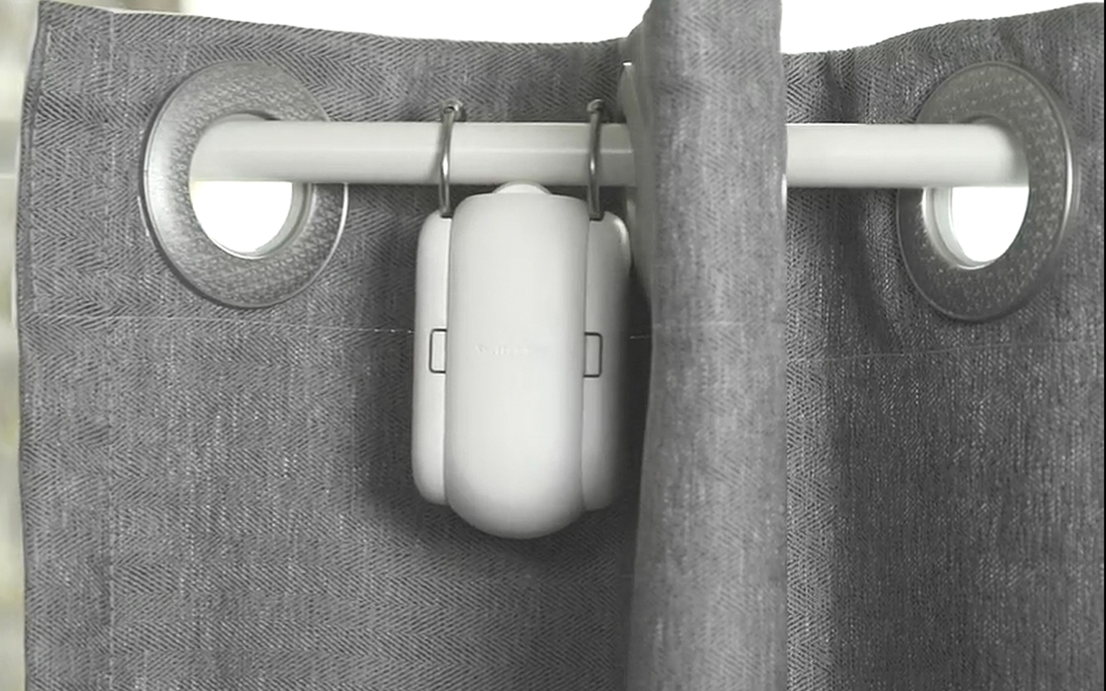 Este gadget convierte tus viejas cortinas en cortinas inteligentes controladas con el móvil