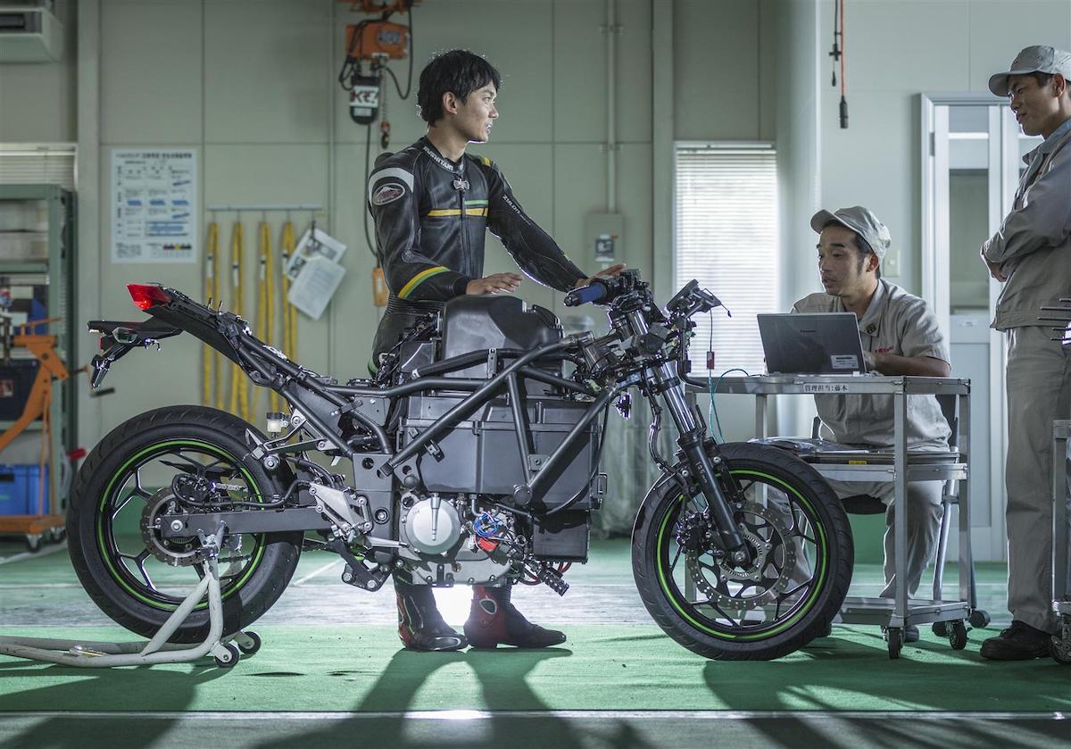 La moto eléctrica de Kawasaki se deja ver en vídeo y estas son sus  características | Motor - ComputerHoy.com