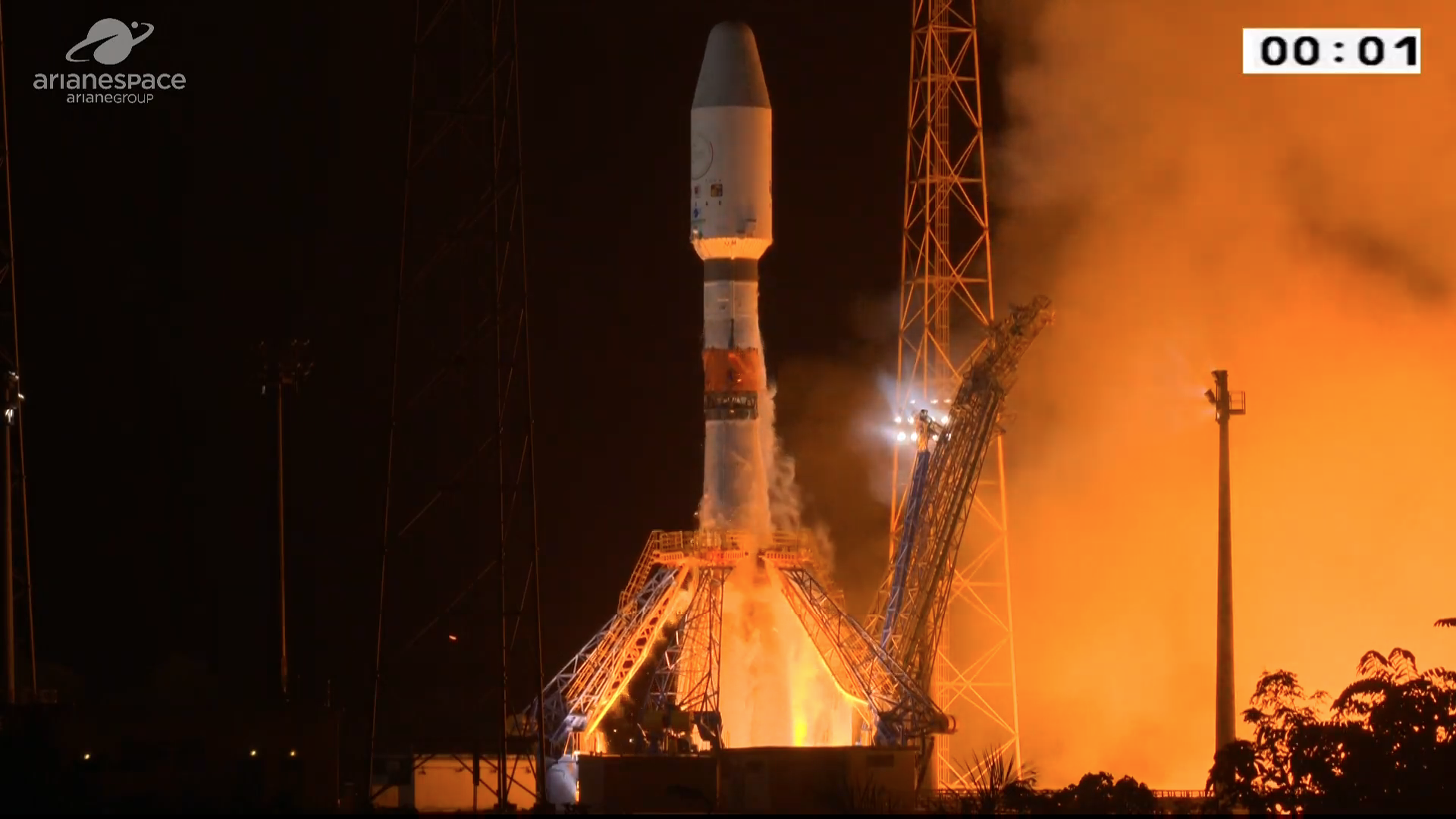 Lanzamiento del cohete Soyuz con el satélite CHEOPS