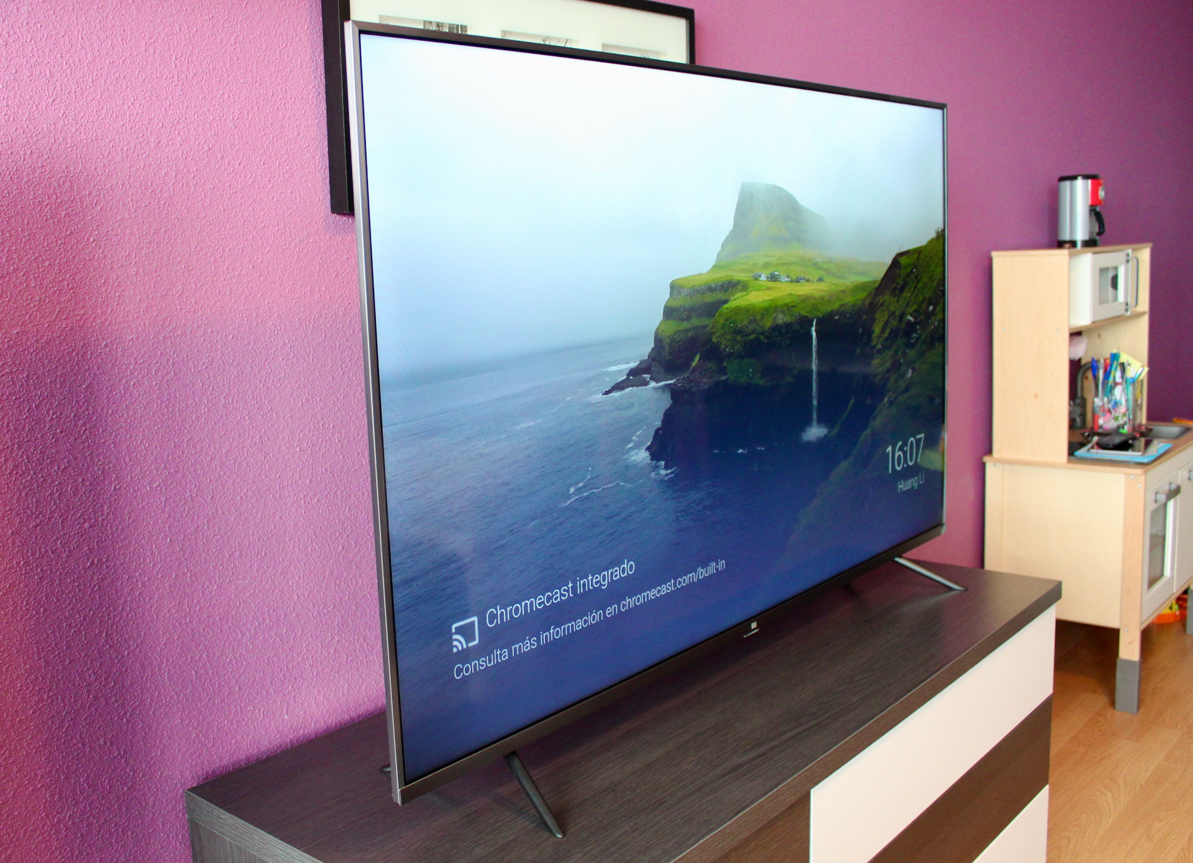 He probado la tele barata de Xiaomi: la Mi TV 4S es un chollo, pero no como  sus móviles