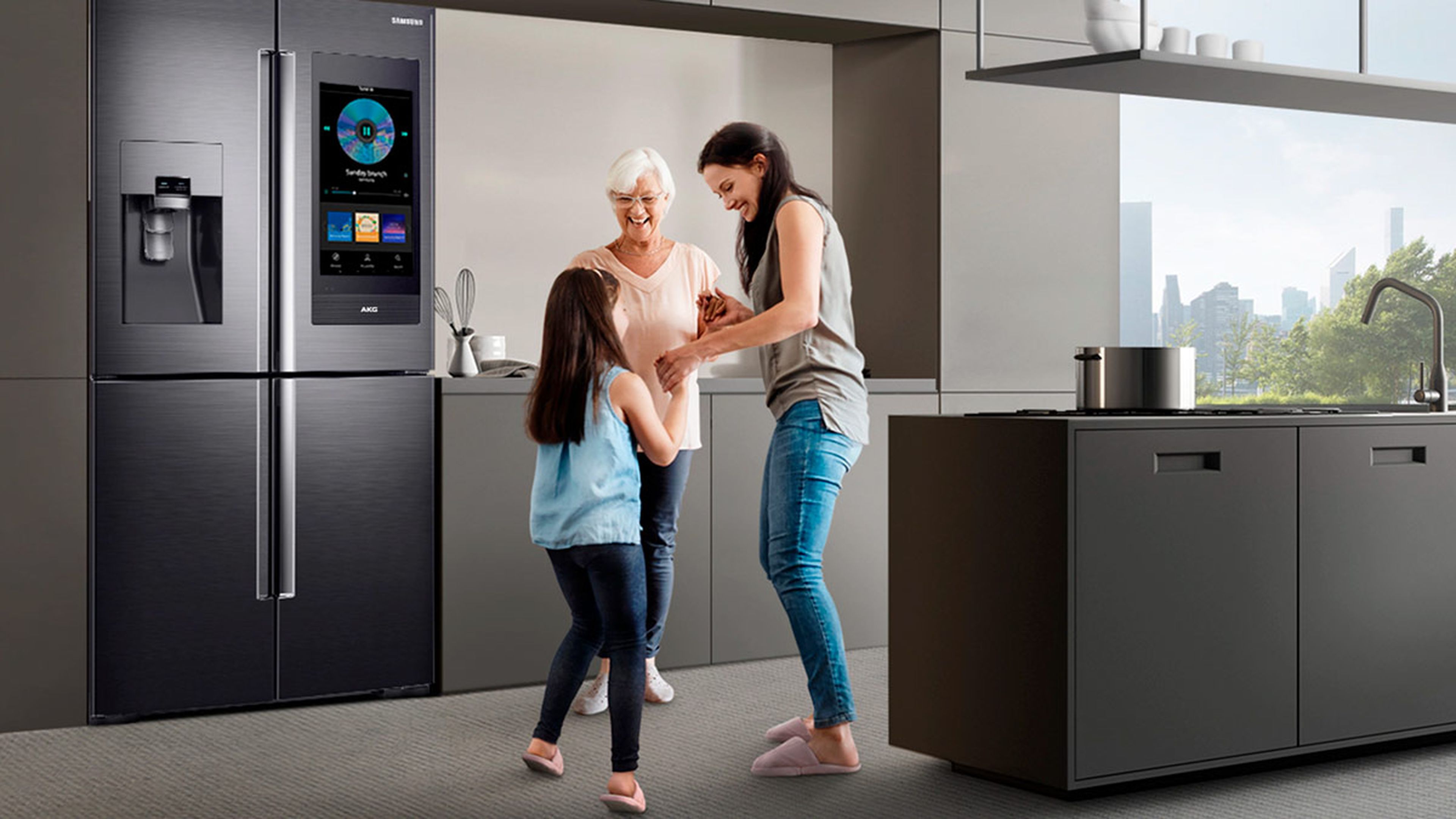 7 motivos para elegir un frigorífico conectado con pantalla, y 3 para no comprarlo todavía