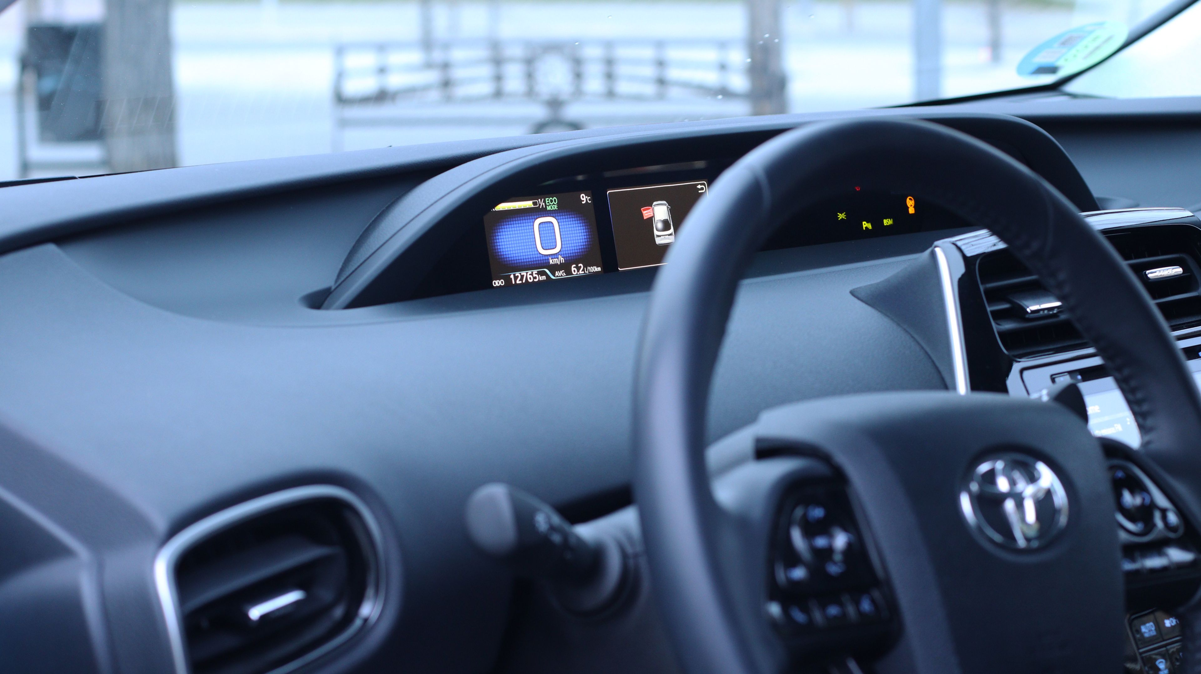 Interior del Toyota Prius 2019