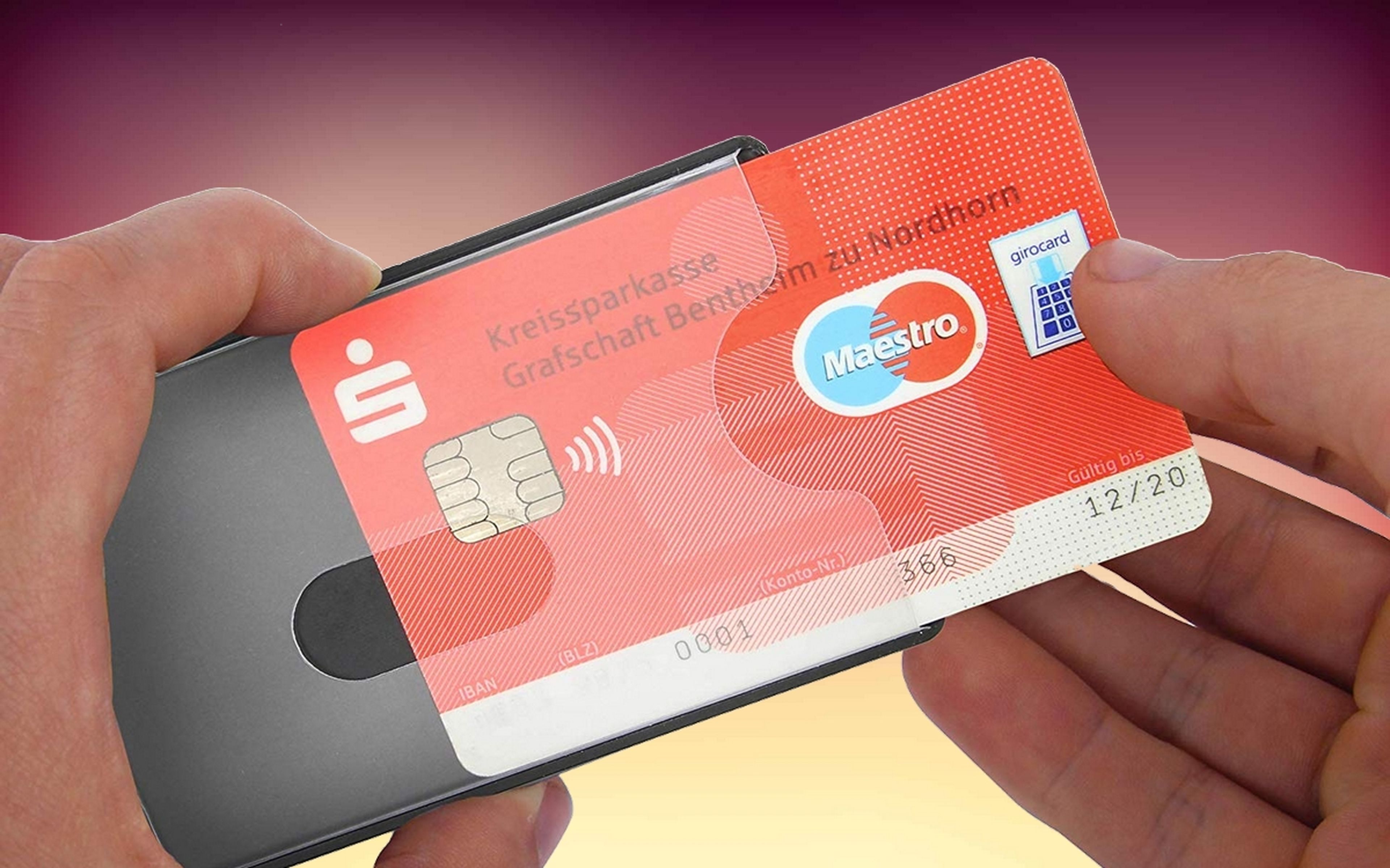 Qué es la protección RFID de algunas carteras, y cómo puede evitar que te roben tus tarjetas bancarias