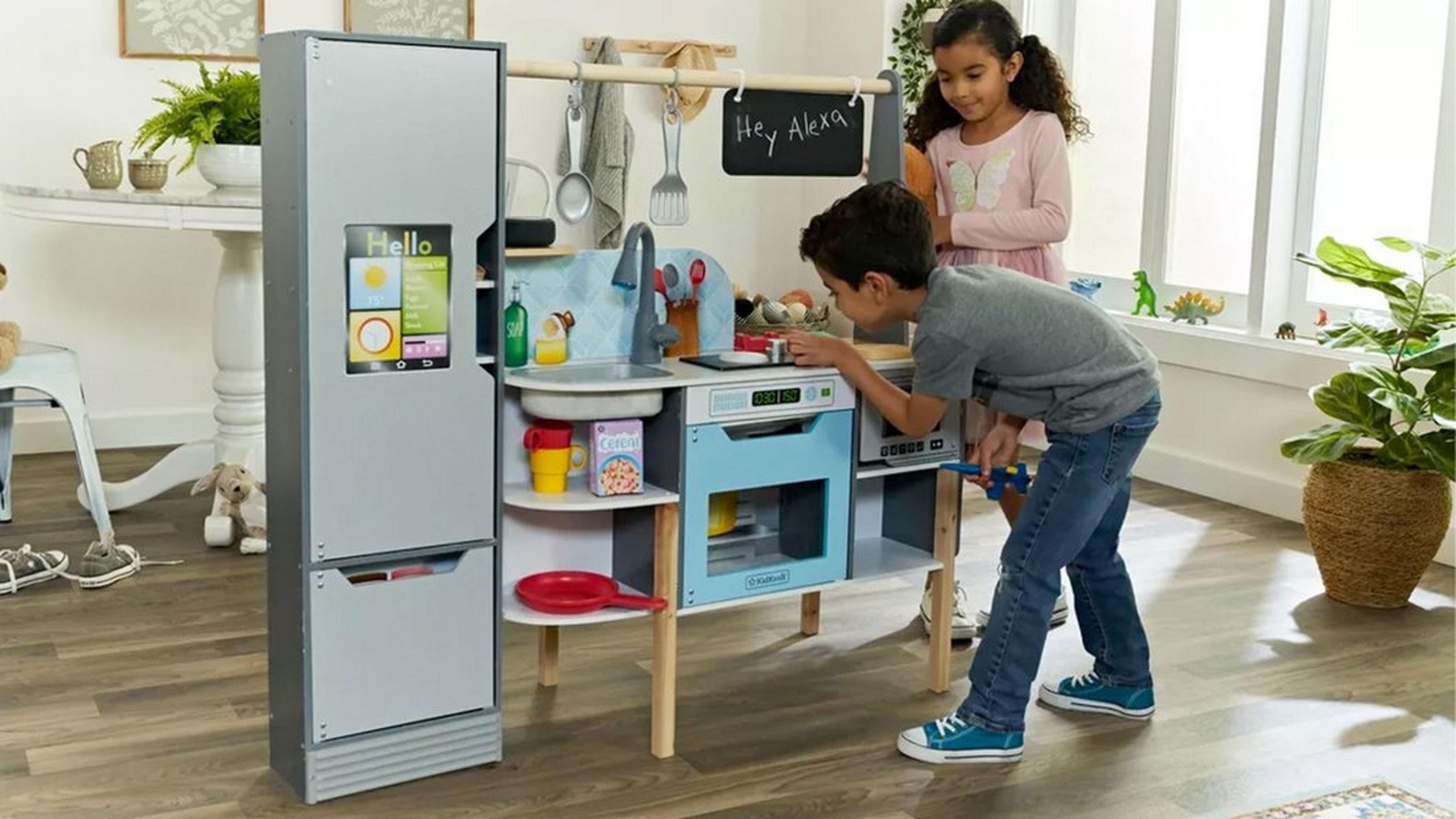 Alexa llega a los juguetes: esta cocina para niños interactúa que el asistente personal de Amazon