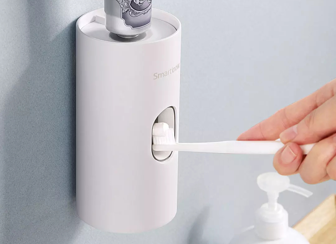 Este dispensador de pasta de dientes de Xiaomi también desinfecta tu  cepillo