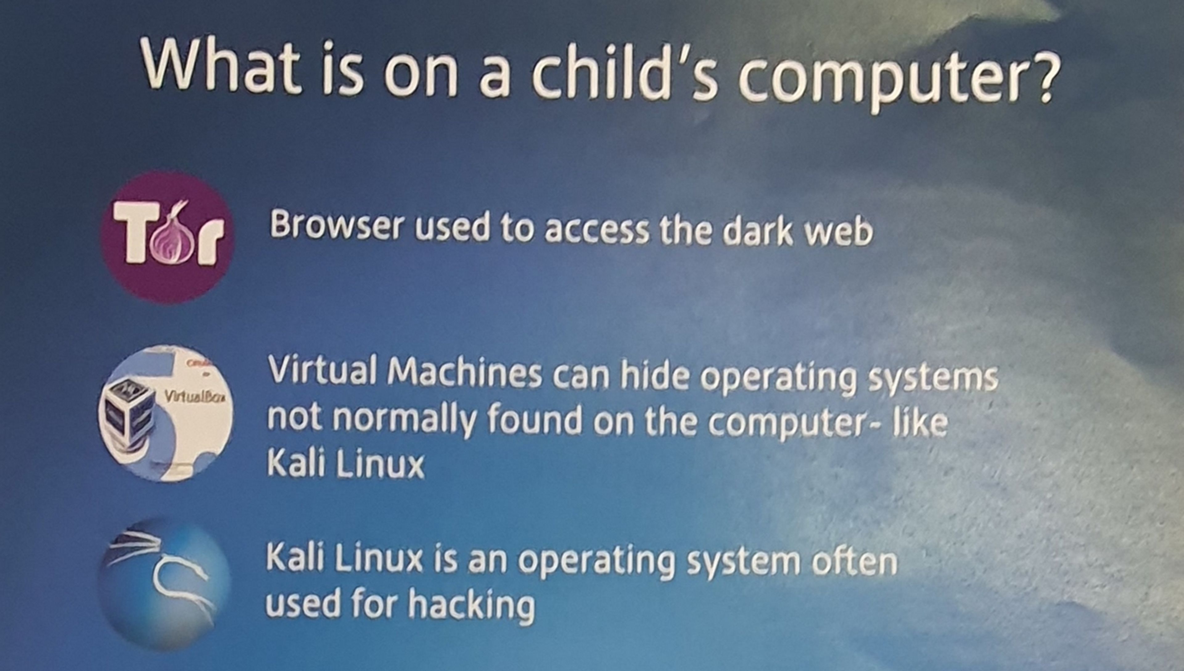 Si tu hijo usa Discord, Kali Linux o una máquina virtual, llama inmediatamente a la policía británica