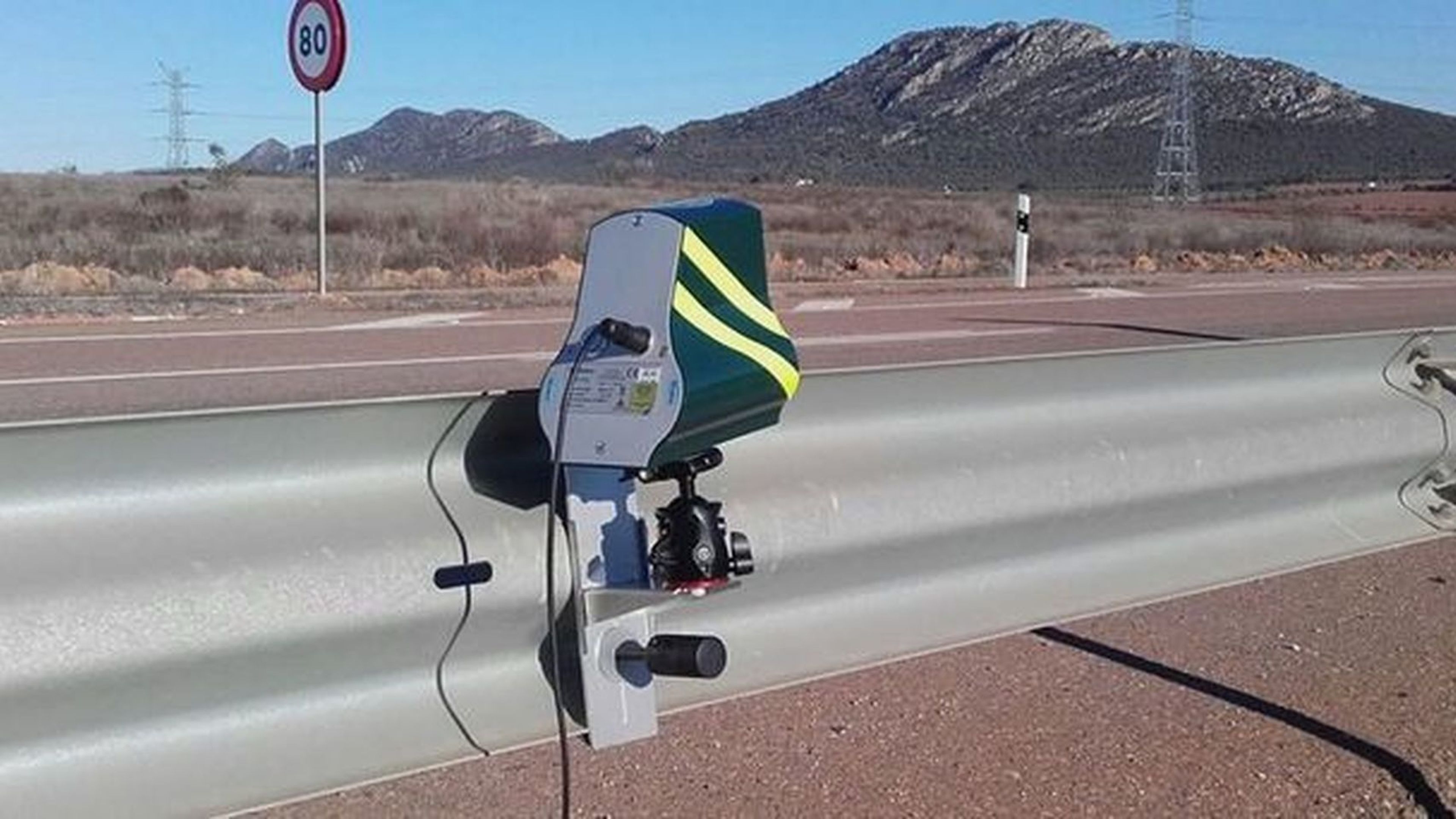 100 coches en una hora: así se las gasta un radar Veloláser en Cáceres