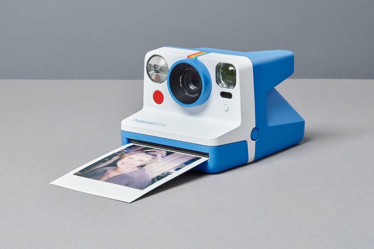Sofocar impacto precio Polaroid Now, así es la nueva cámara instantánea con autofocus y flash  mejorado | Computer Hoy