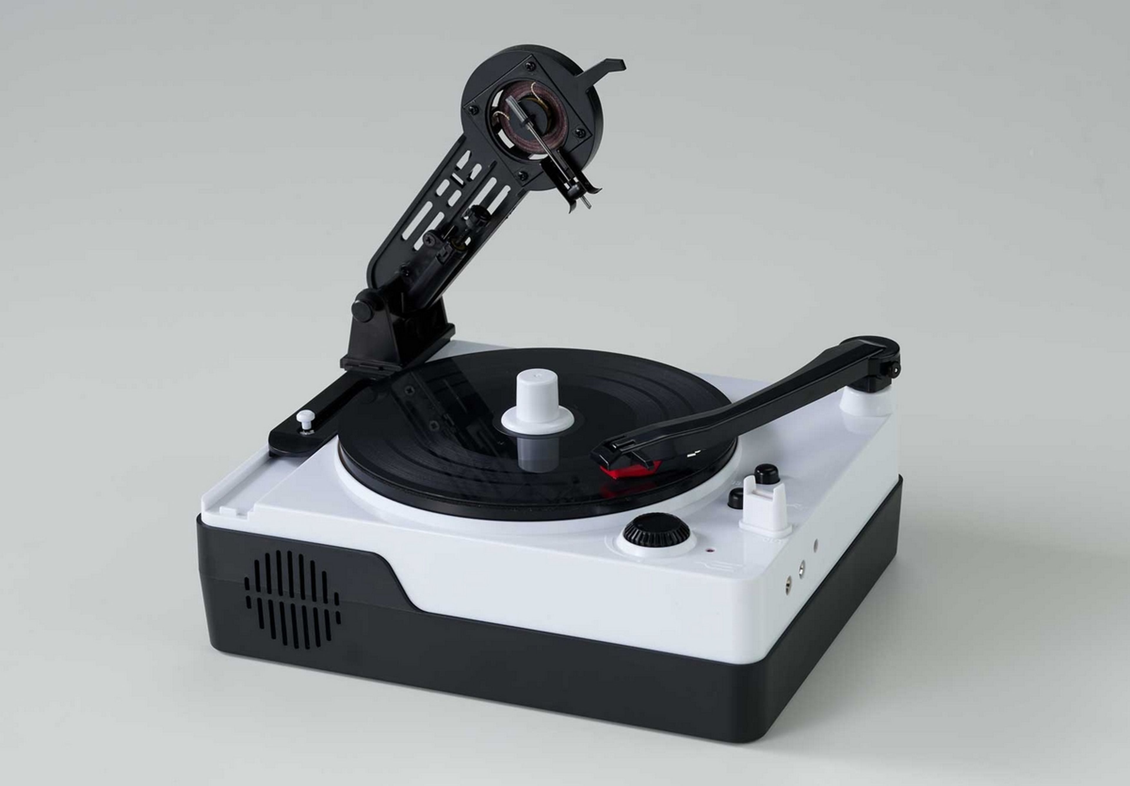 Ya puedes grabar tus propios vinilos con Instant Record Cutting Machine