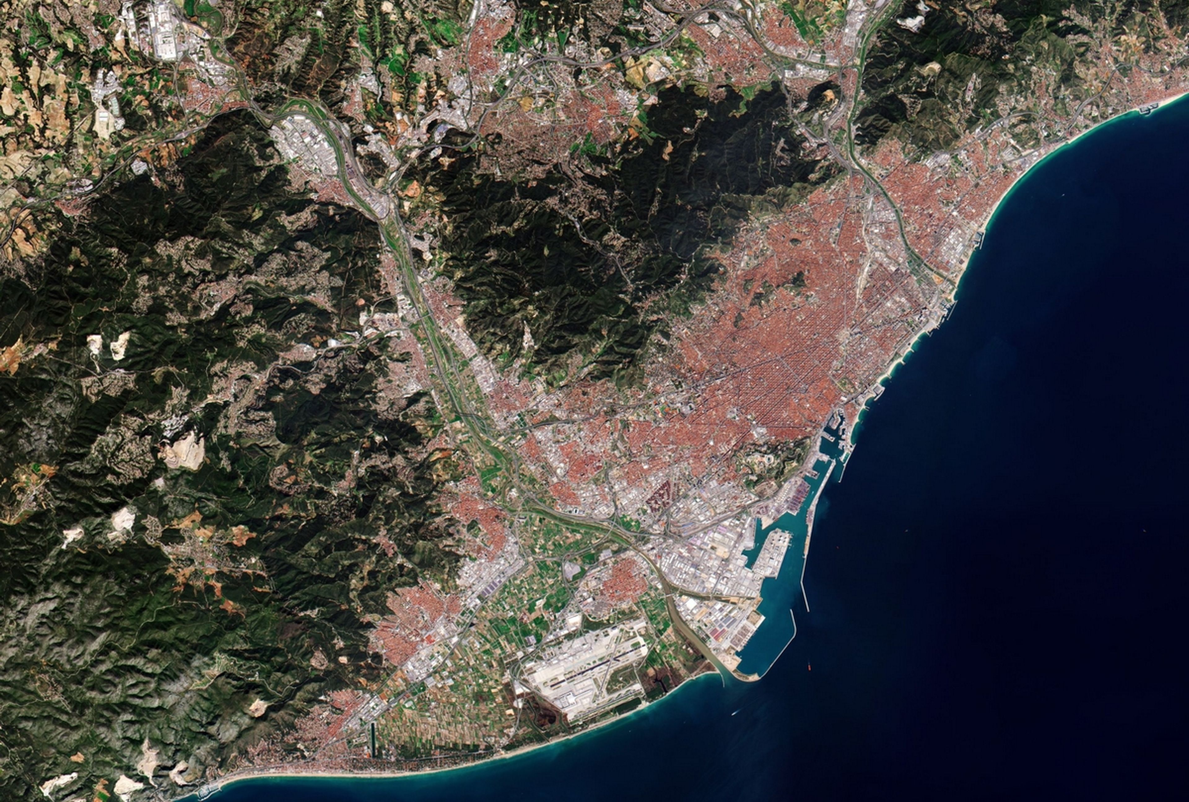 La Agencia Espacial Europea nos muestra cómo se ve Barcelona desde el espacio