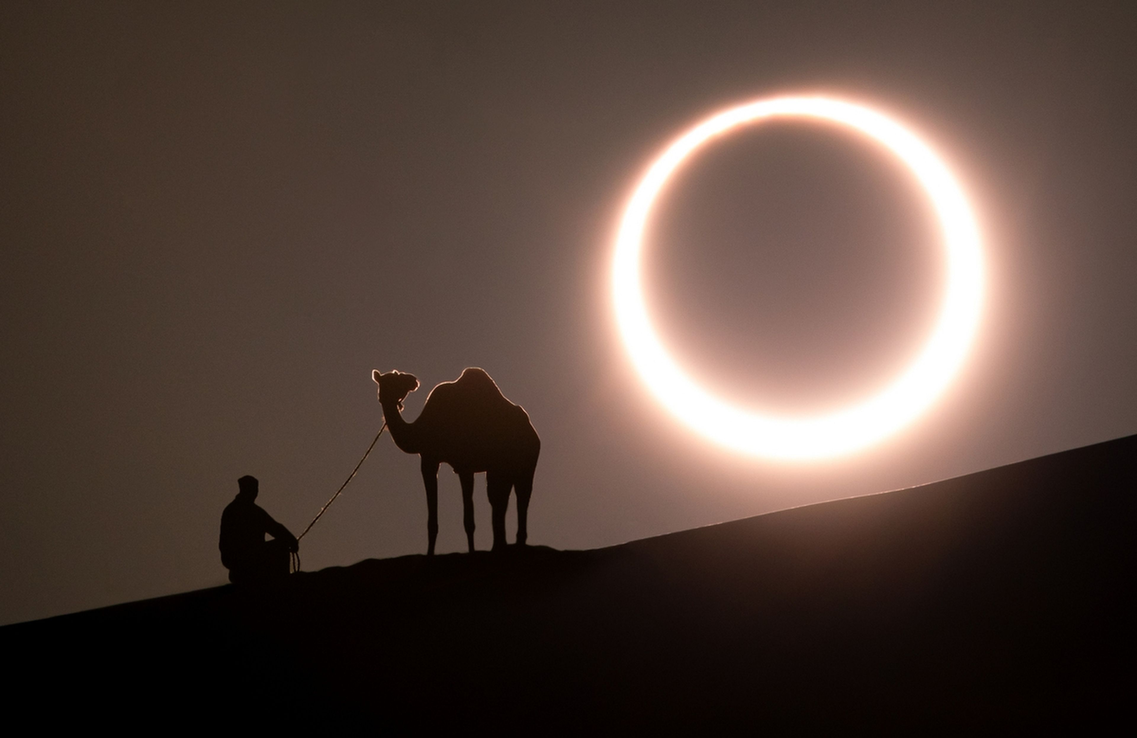 Cómo ver el espectacular eclipse 'Anillo de Fuego' que tendrá lugar este fin de semana