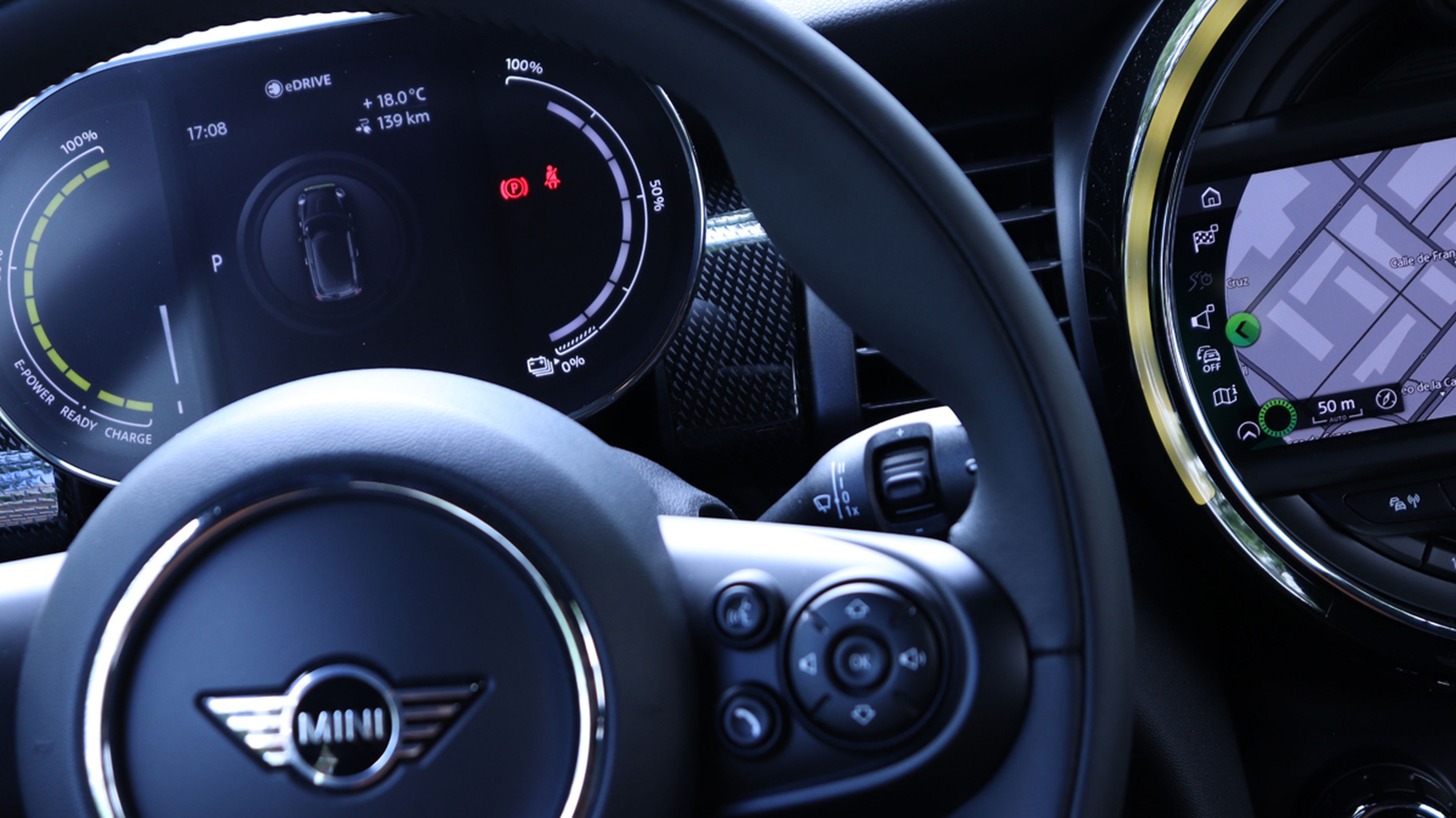 Interior del Mini Cooper SE 2020