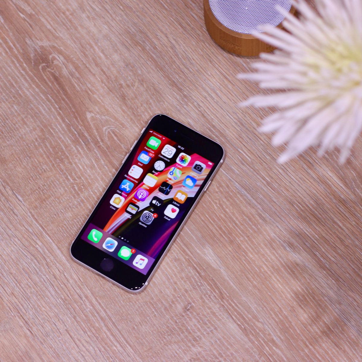 Compra el iPhone SE (2020) el mejor móvil con pantalla pequeña