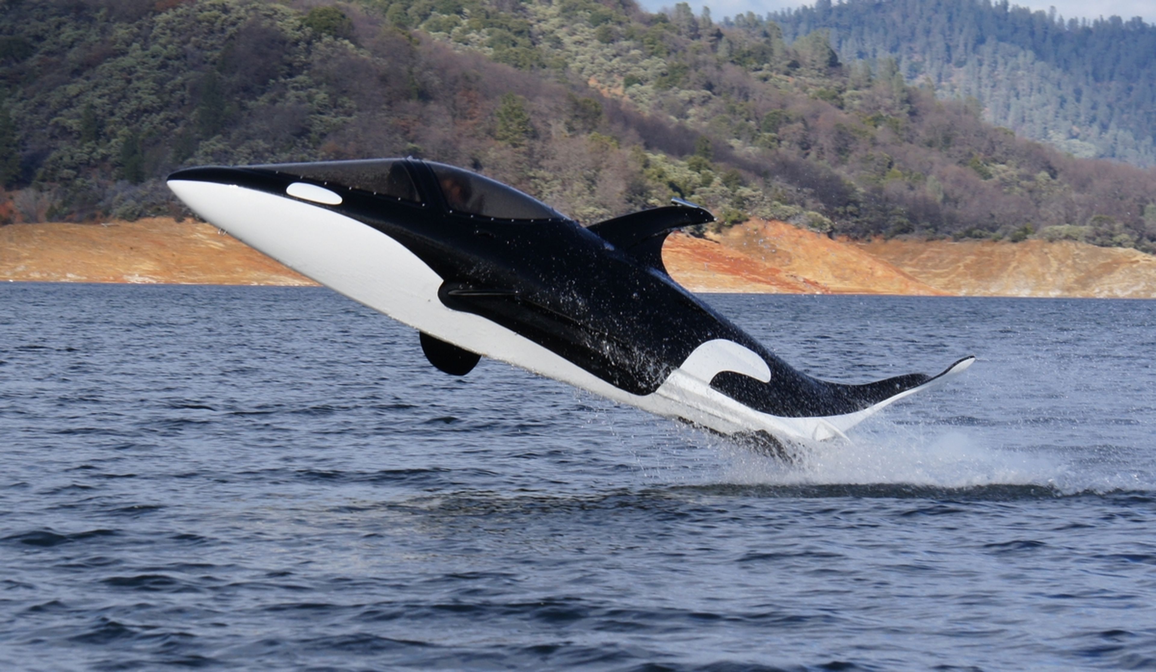 El semisubmarino orca asesina está pensado para disfrutar... y para dar algún susto...