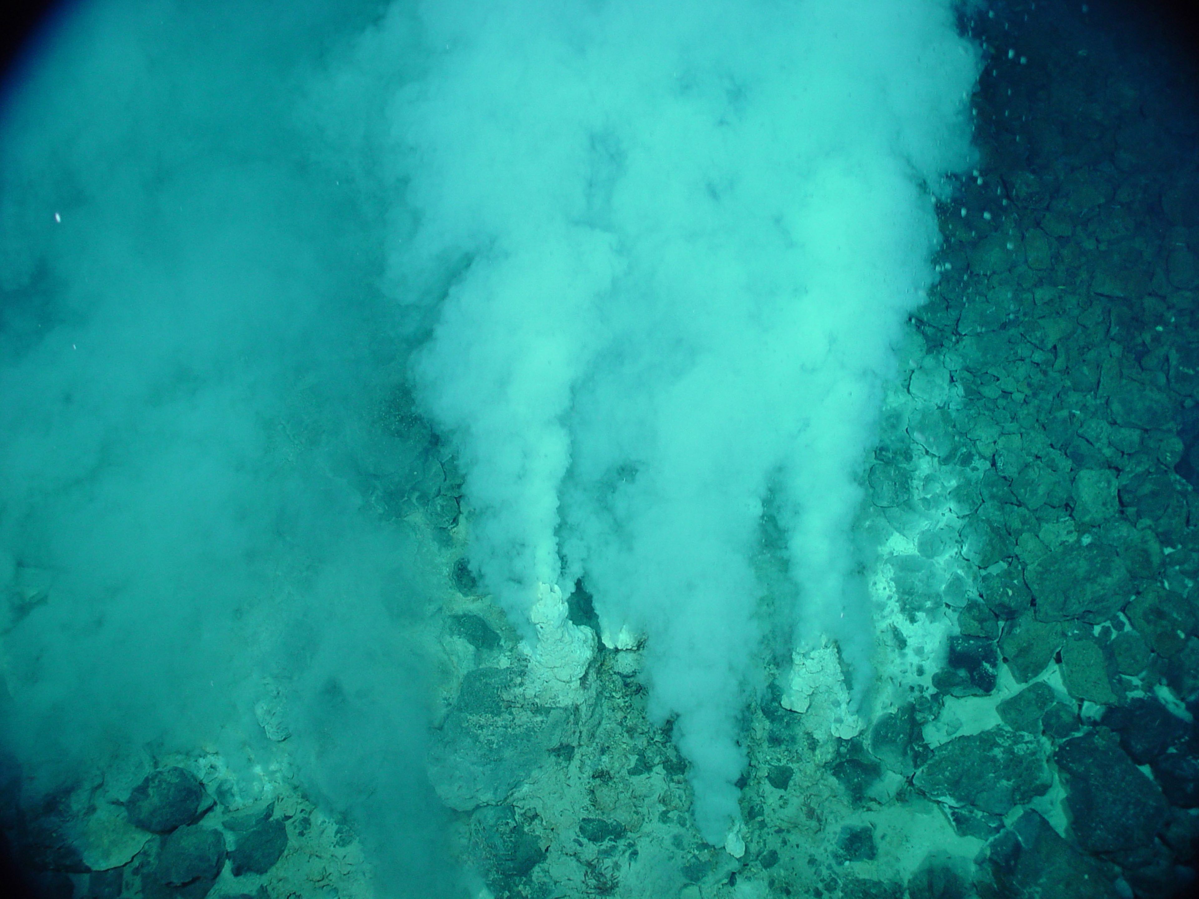 Fumarola hidrotermal