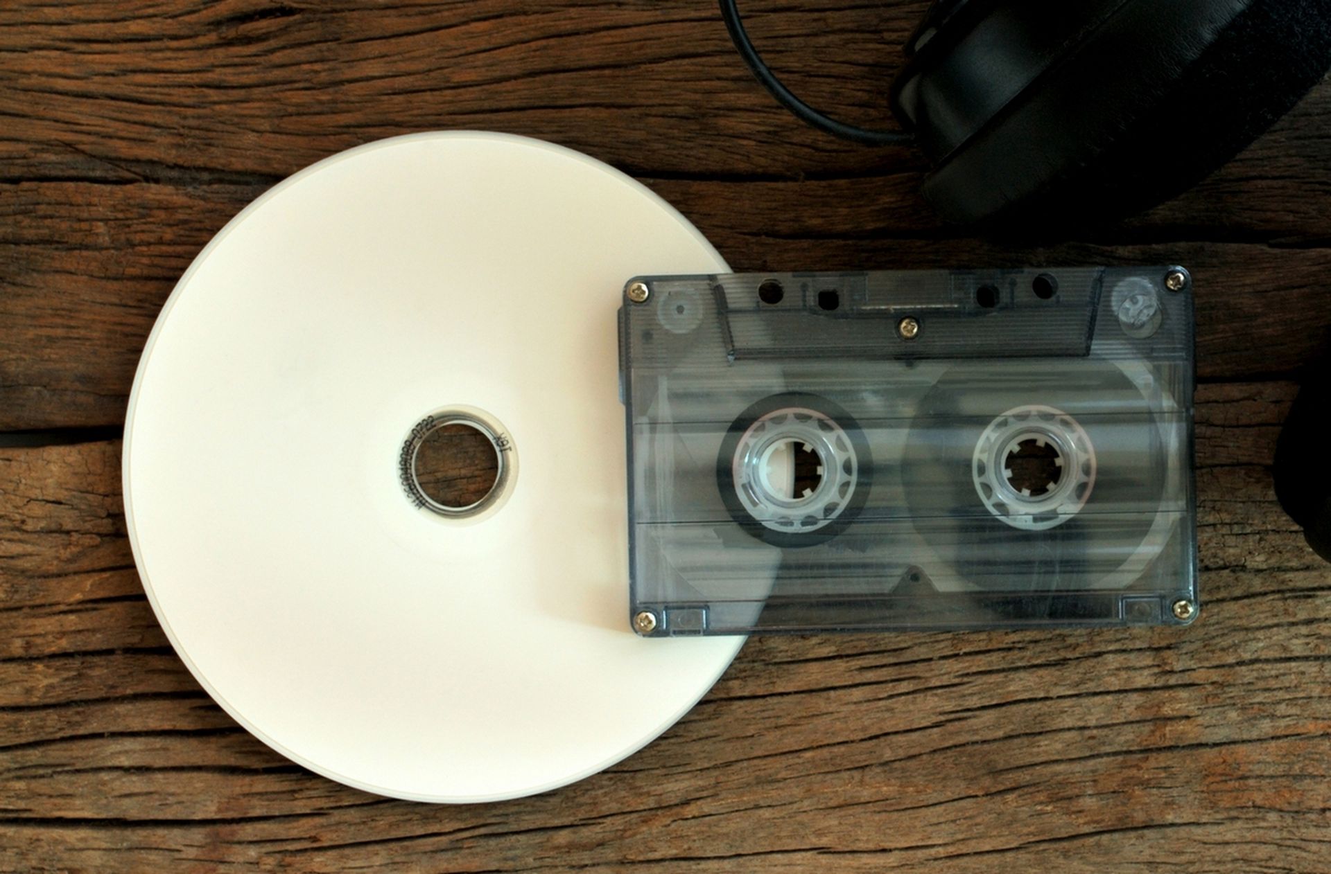 La historia del CD desde aquel primer disco que lanzó Abba en 1982