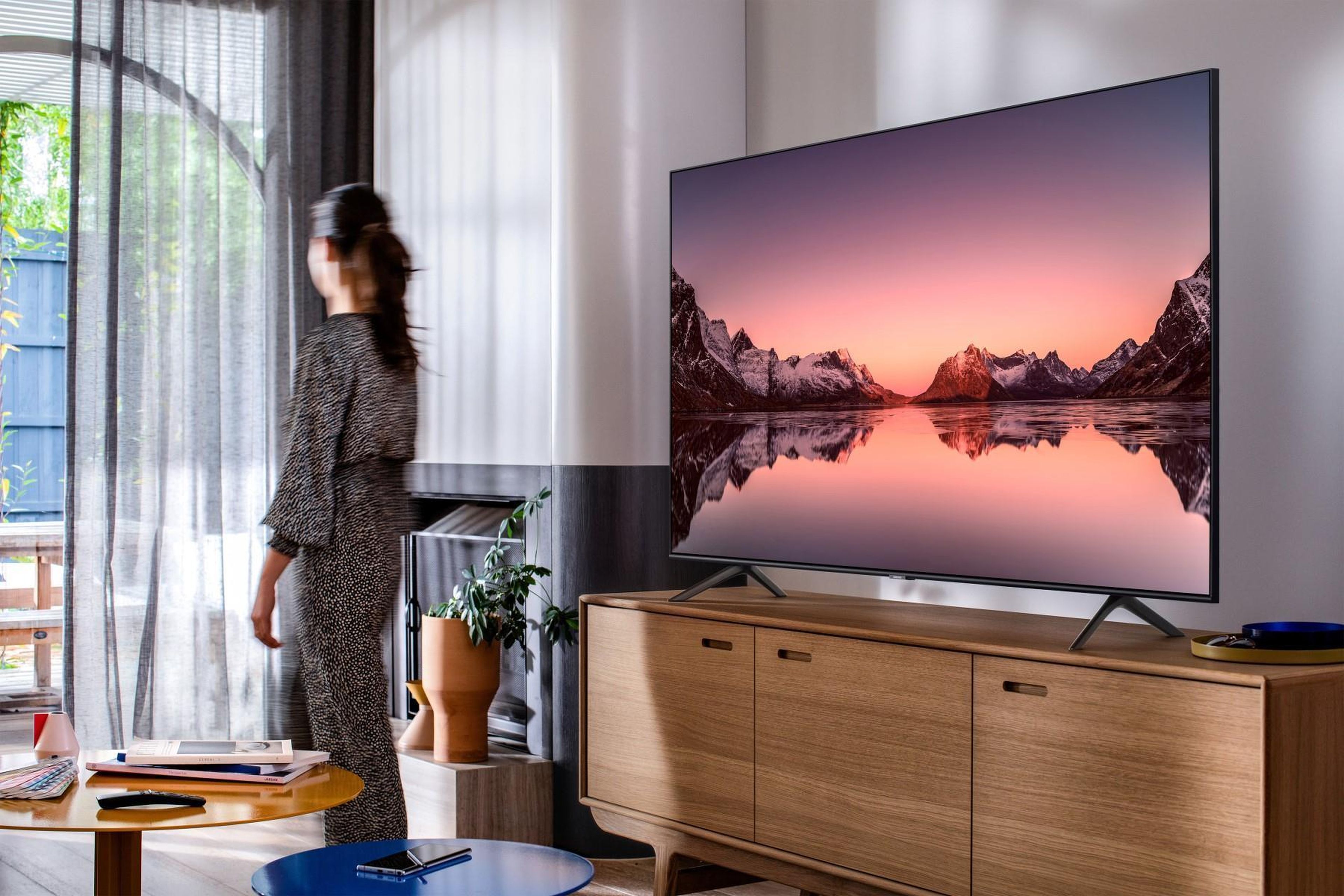 Televisor Samsung 55 pulgadas QLED 4K Smart TV