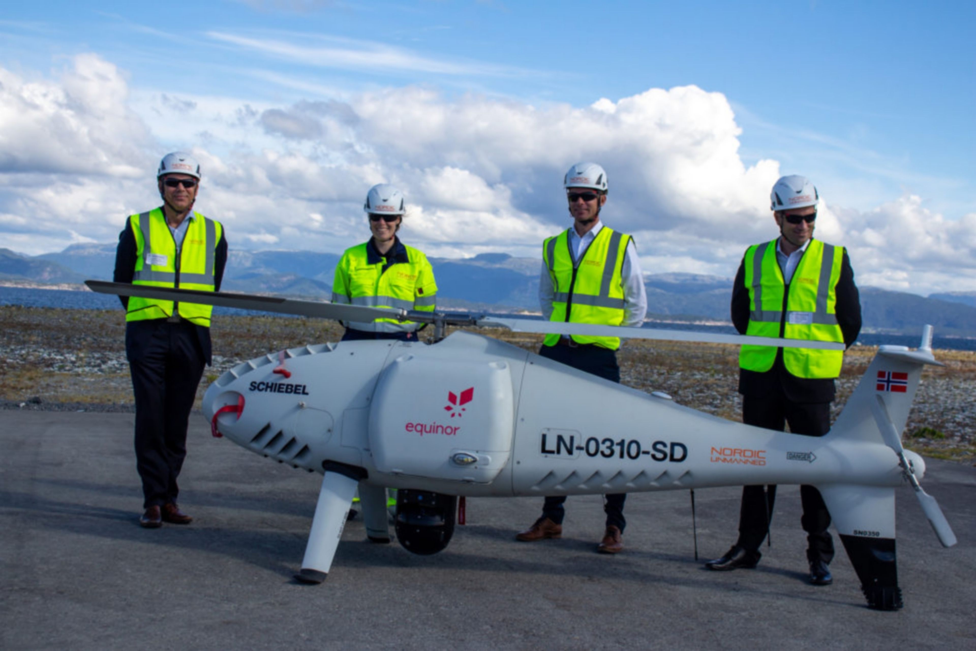 Este dron bate un récord mundial al hacer una entrega de 100 Km en una plataforma de gas en alta mar