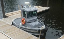 Este gracioso bote es la embarcación más diminuta de la armada de Estados Unidos
