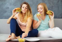 20 cosas que los nutricionistas no comen y que tú tampoco deberías