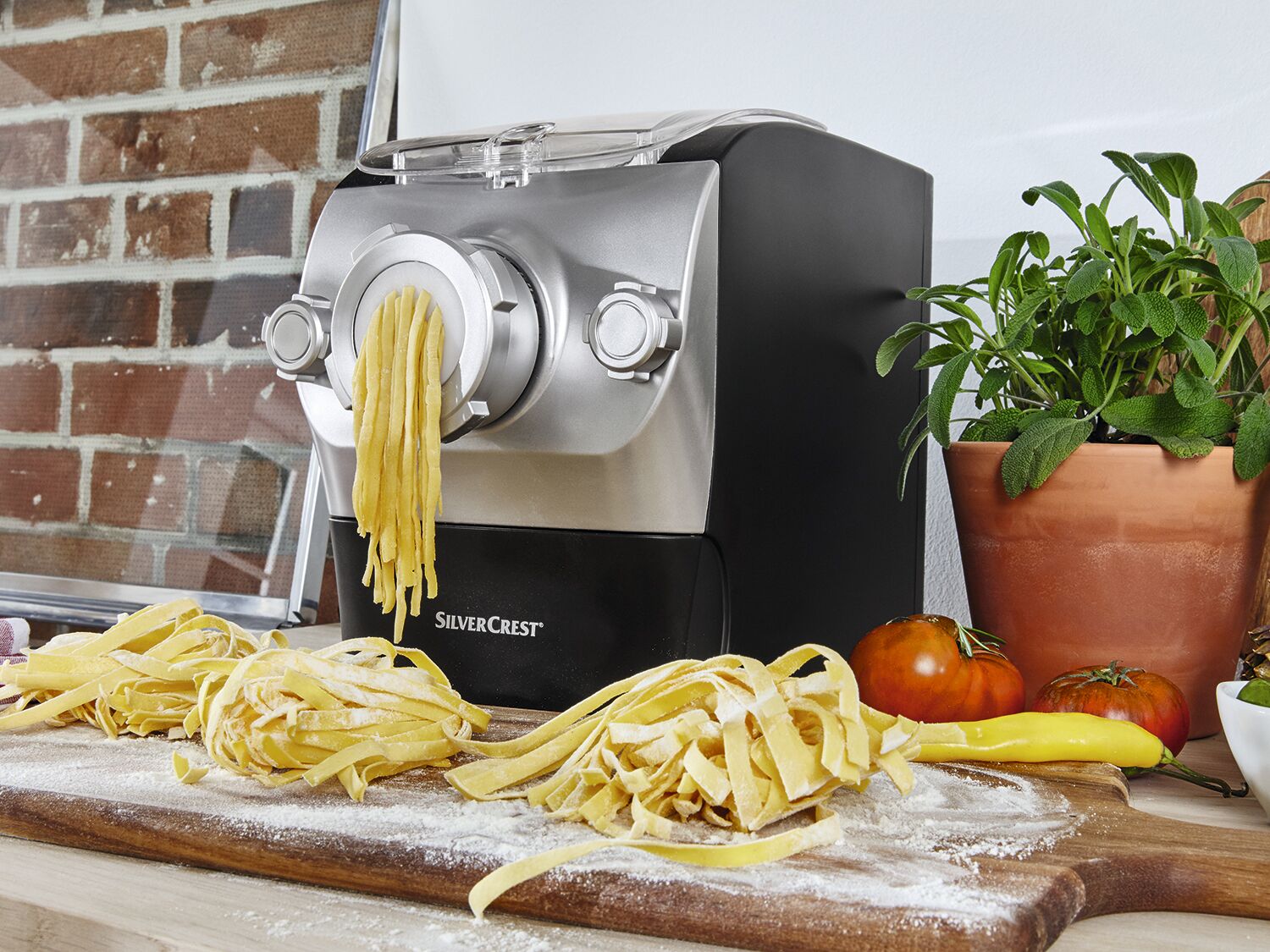 Las 5 mejores máquinas manuales para hacer pasta casera y disfrutar de unos  espaguetis o tallarines al mejor precio