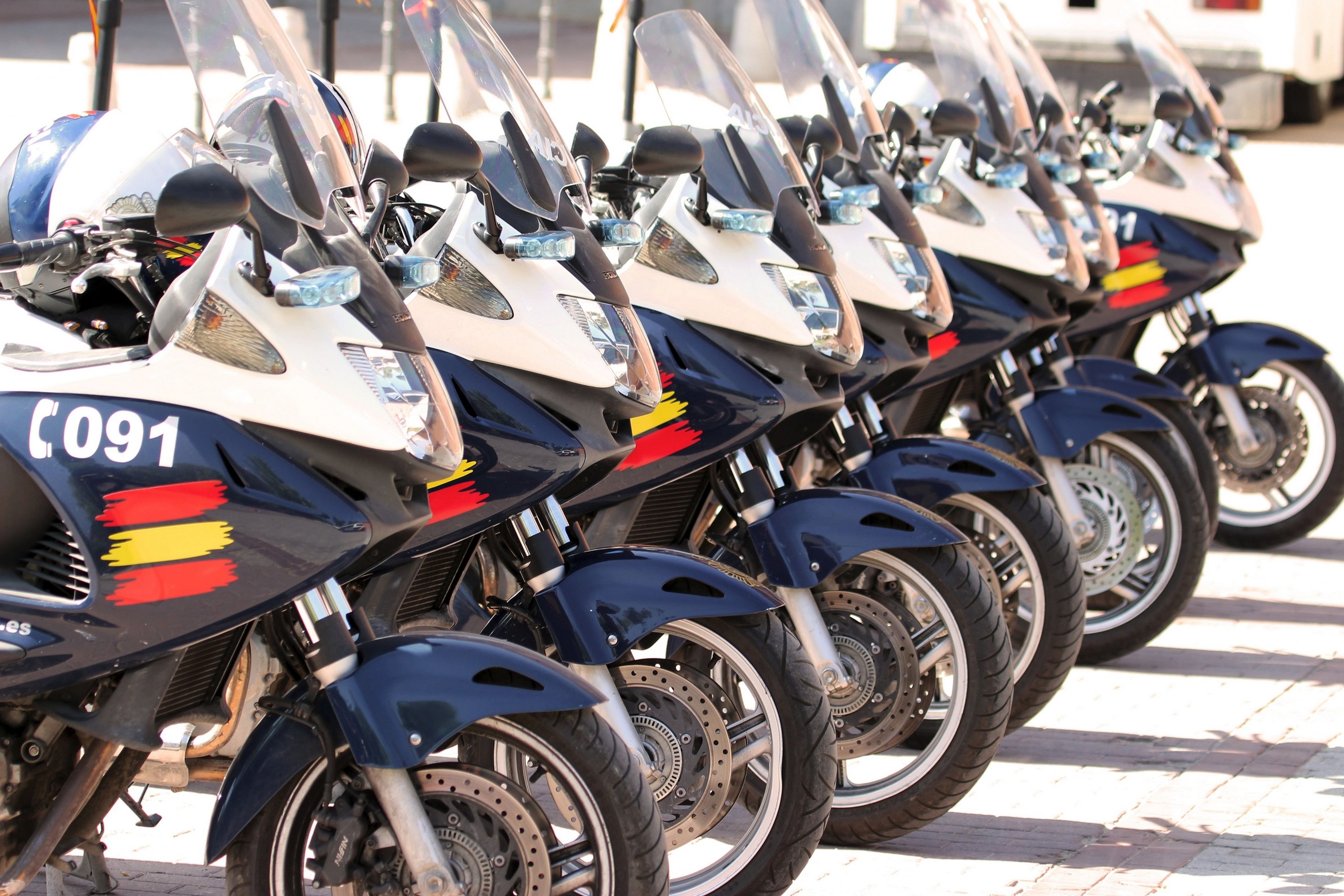 La Policía Nacional estrena sus primeras motos eléctricas, todas serán así a partir de ahora