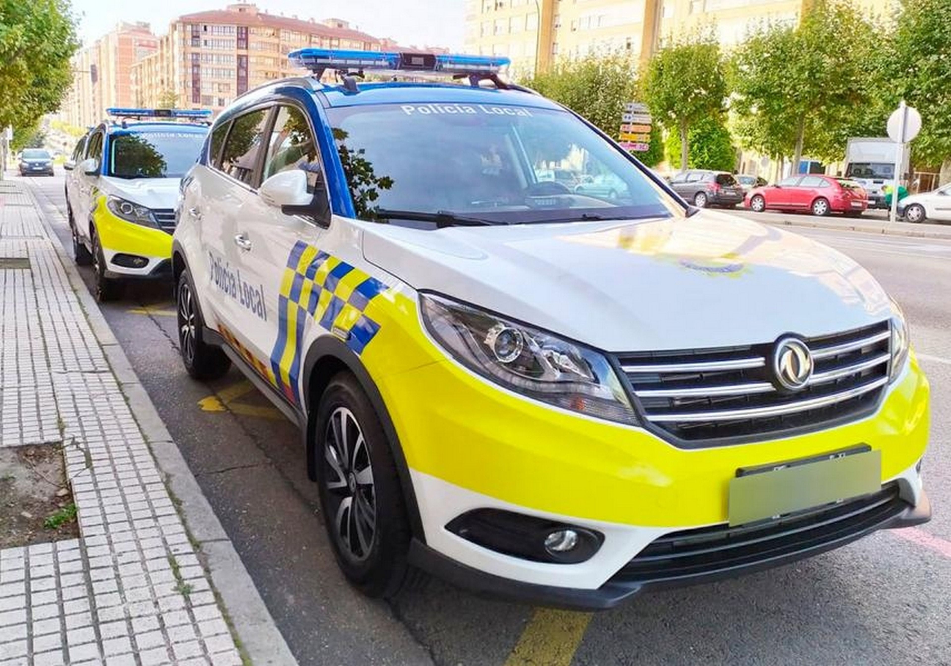 Así es el coche chino de la Policía de Burgos que ha sorprendido a todo el  mundo