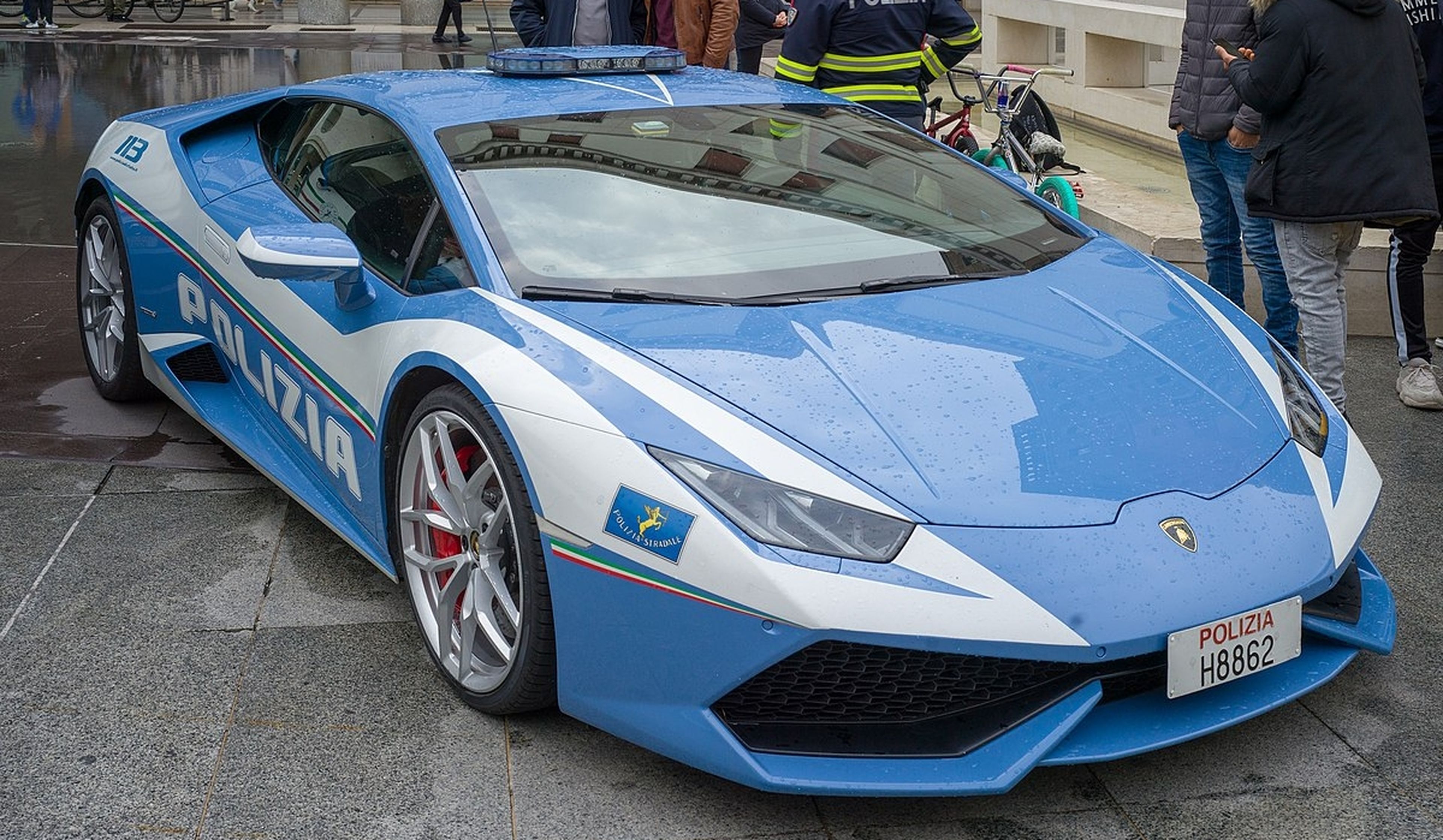 La policía italiana saca su Lamborghini Huracán para transportar un riñón a un hospital en tiempo récord