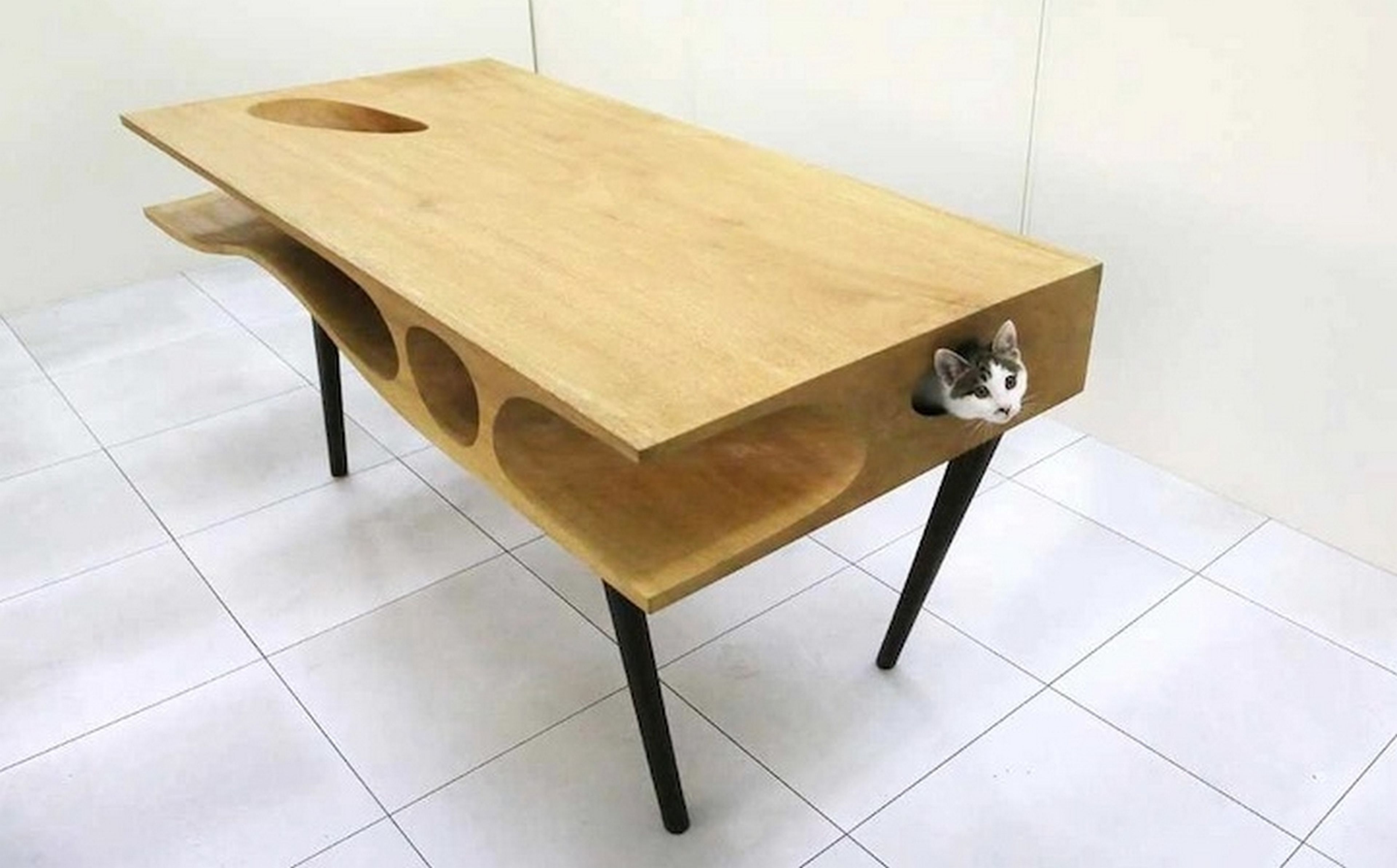 CATable, la mesa para el teletrabajo que entusiasmará a tu gato