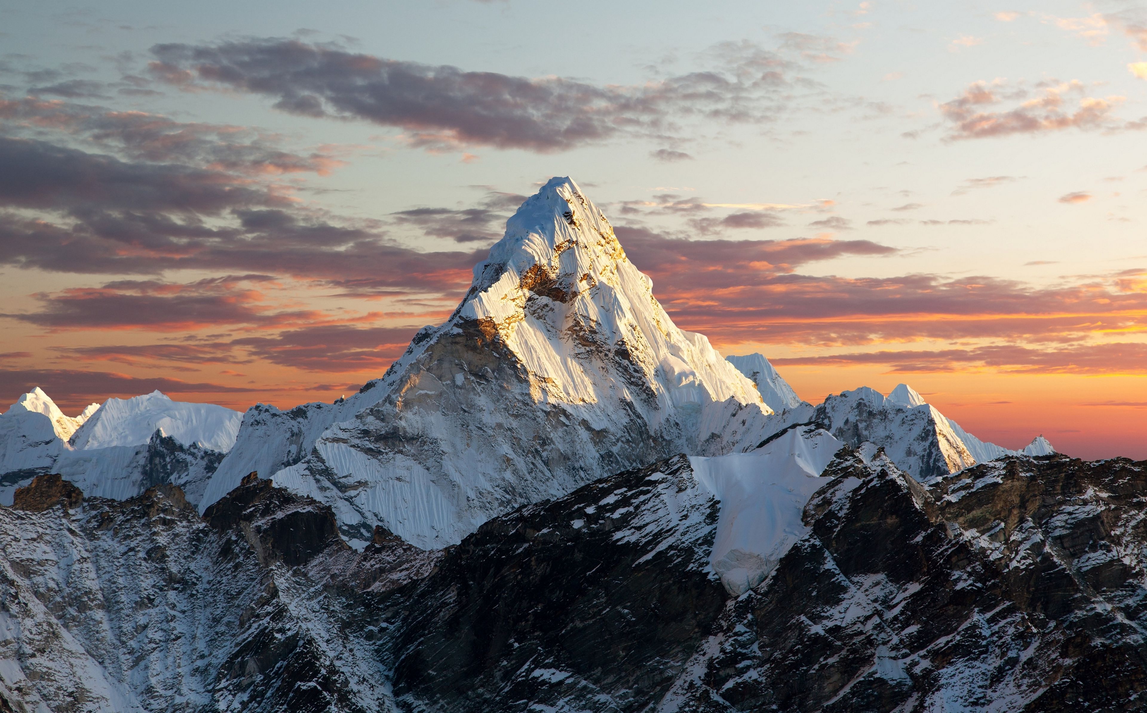 China y Nepal llegan a un acuerdo y al fin sabemos la altura exacta del Everest
