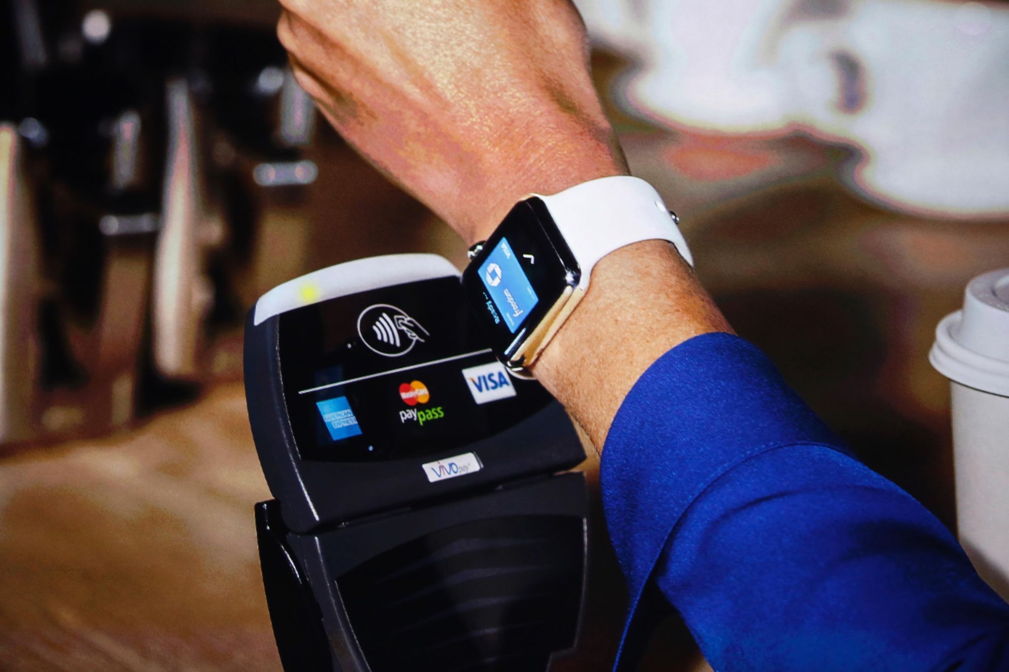 Relojes inteligentes con chip NFC para pagar en tiendas que puedes