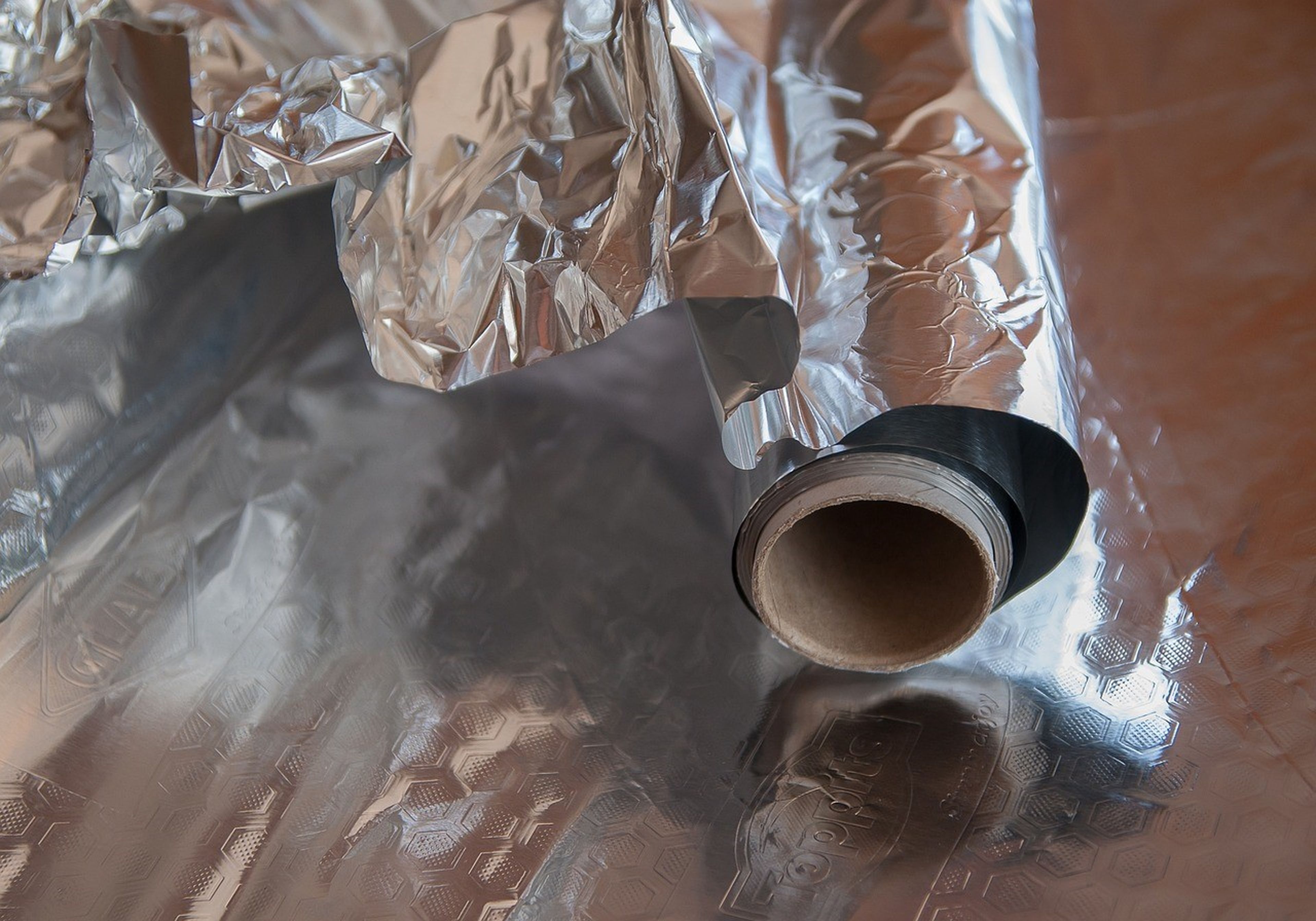 ¿Es seguro cocinar con papel de aluminio?