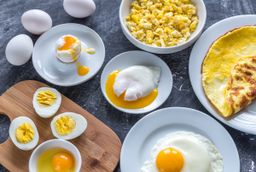 ¿Cuál es la forma más saludable de cocinar huevos?