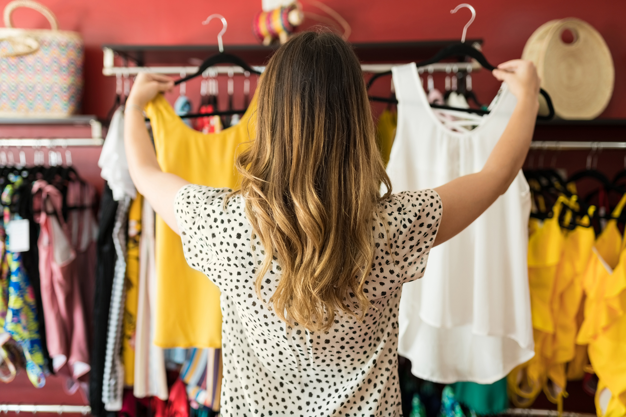 En qué debes fijarte antes de comprar para saber si una prenda ropa es de buena calidad | Computer